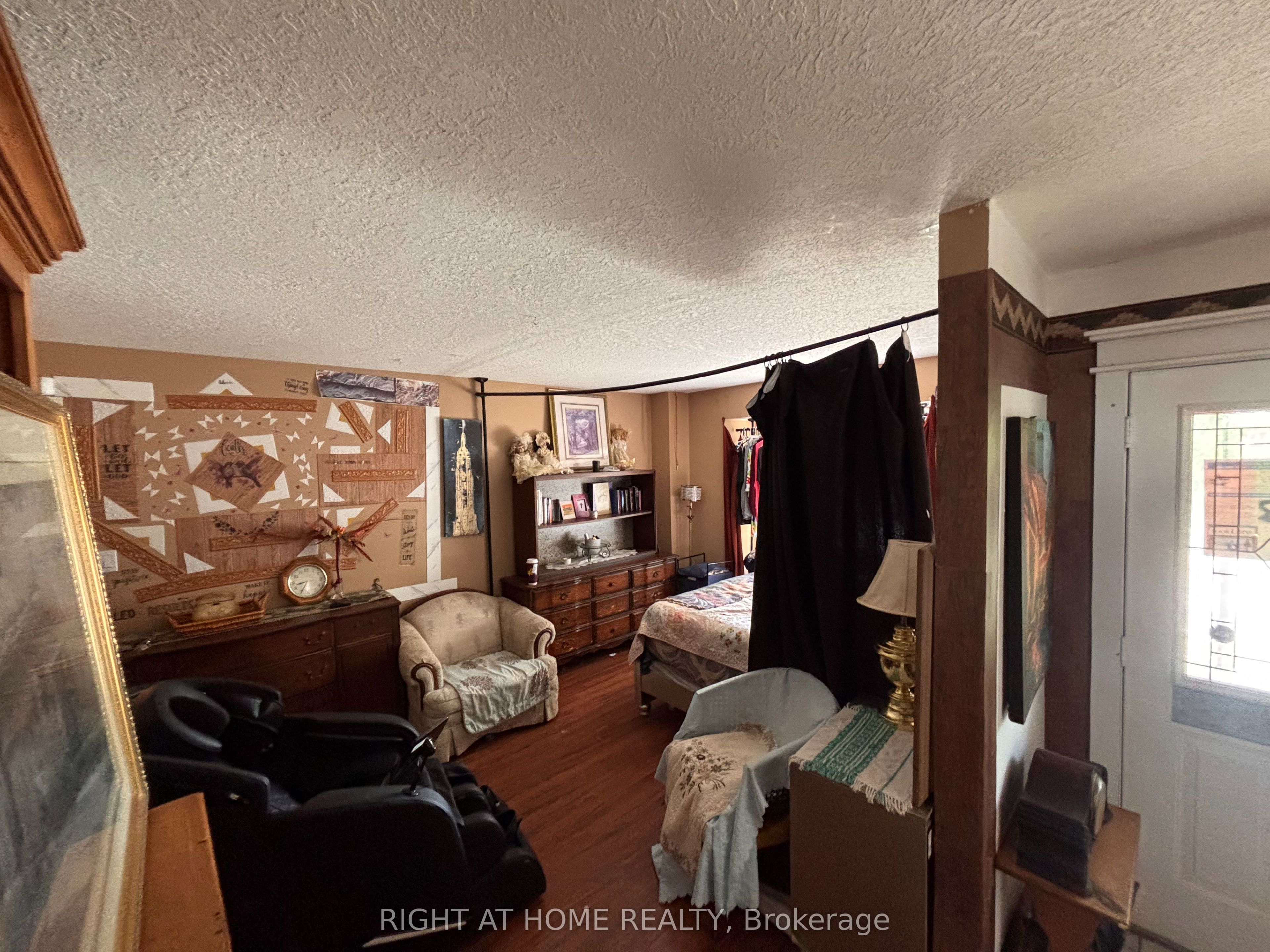 1 Montgomery Boulevard Property Photo 7