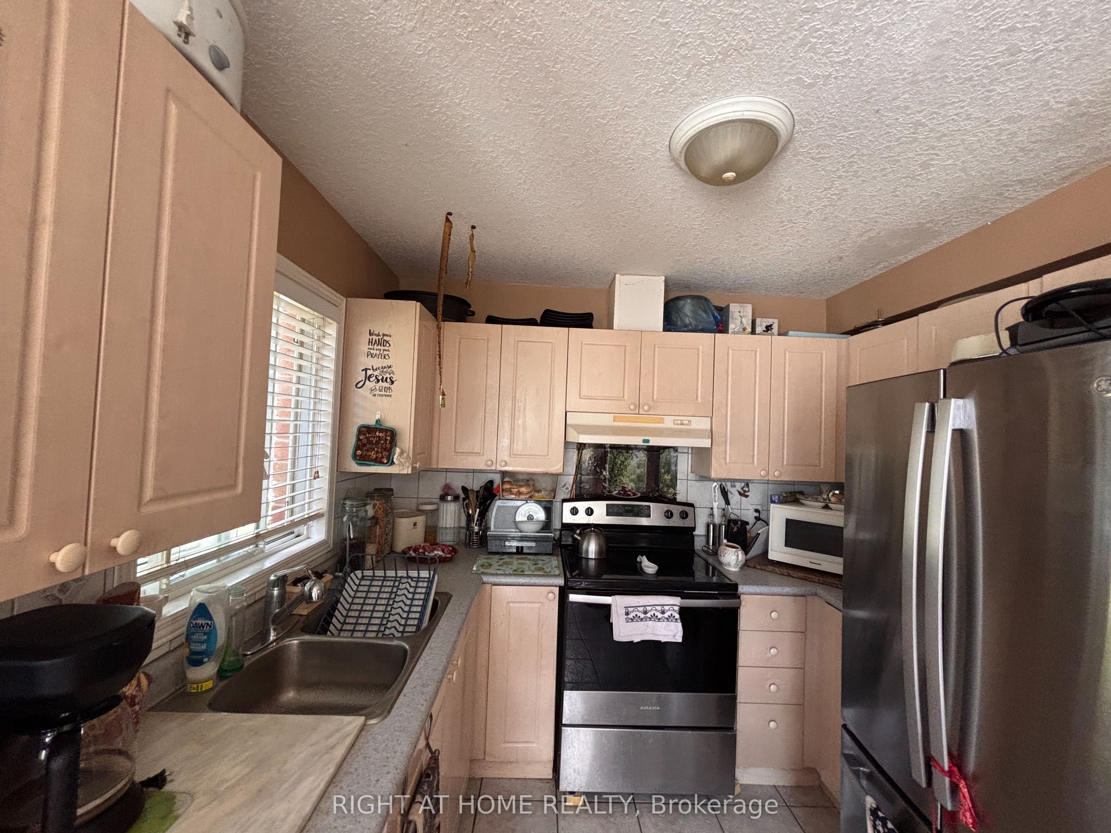 1 Montgomery Boulevard Property Photo 13