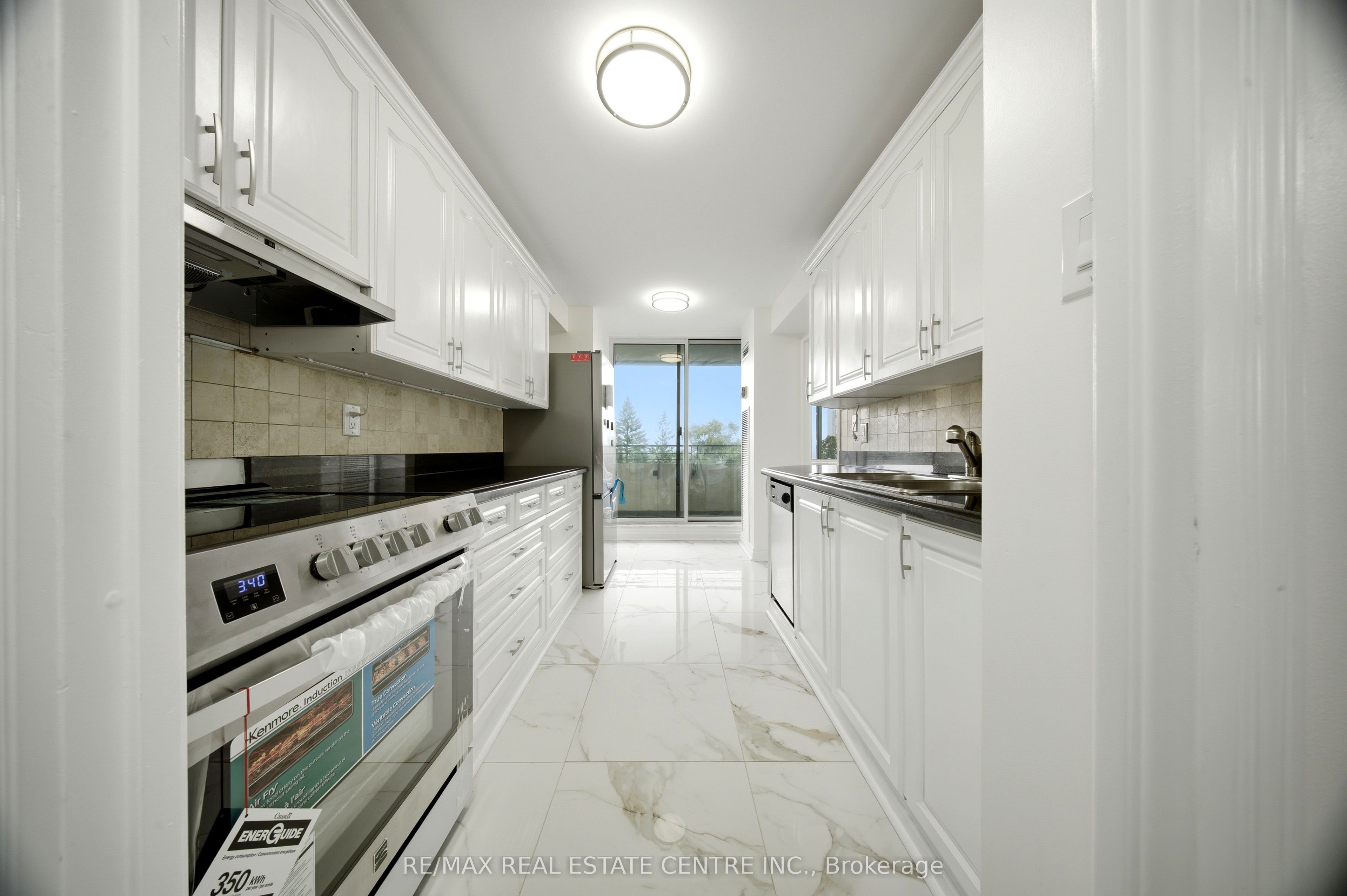 1300 Mississauga Valley Boulevard 511 Property Photo 9