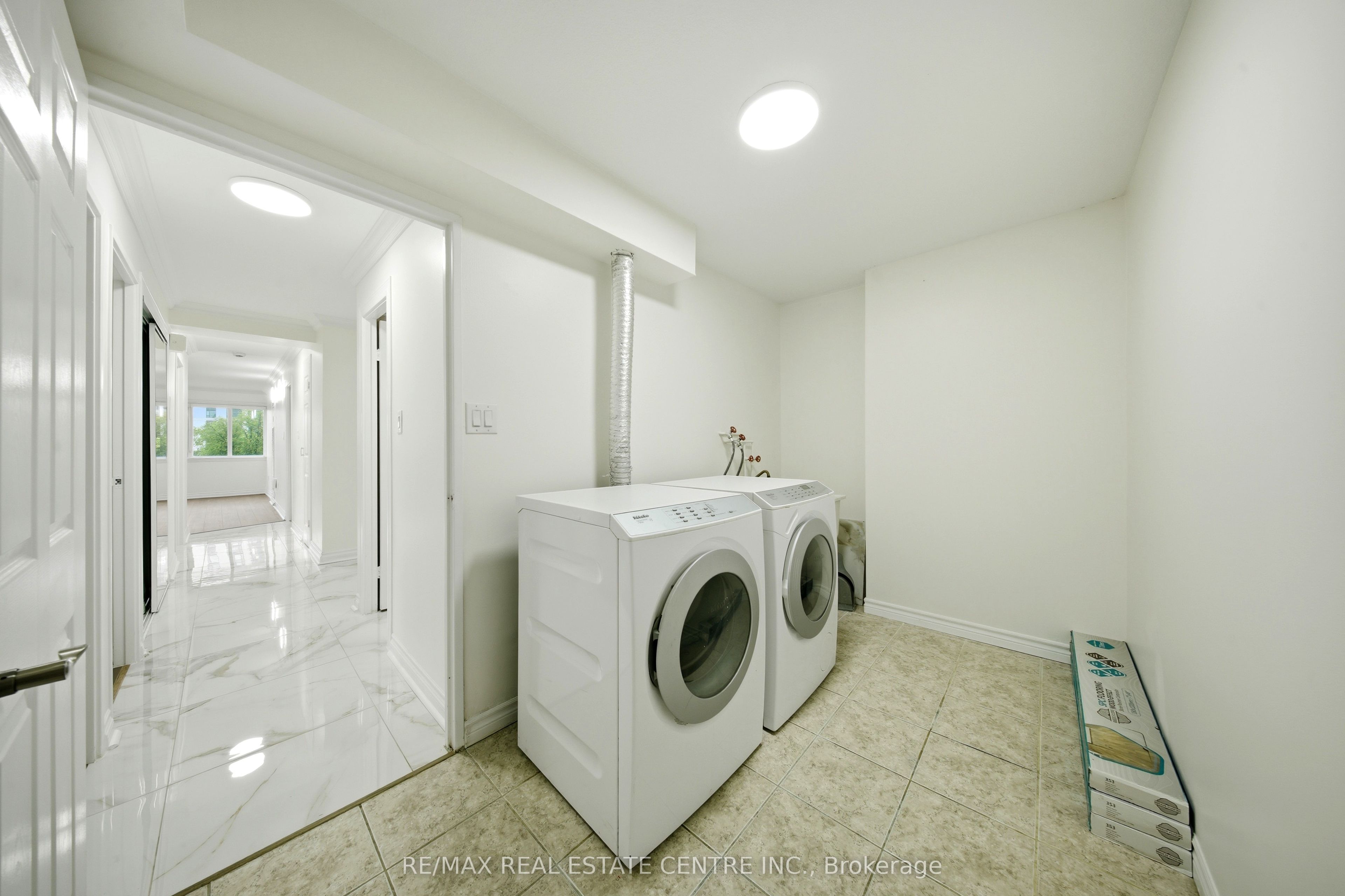 1300 Mississauga Valley Boulevard 511 Property Photo 19
