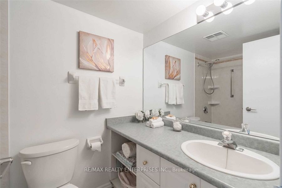 3100 Kirwin Avenue 2702 Property Photo 8