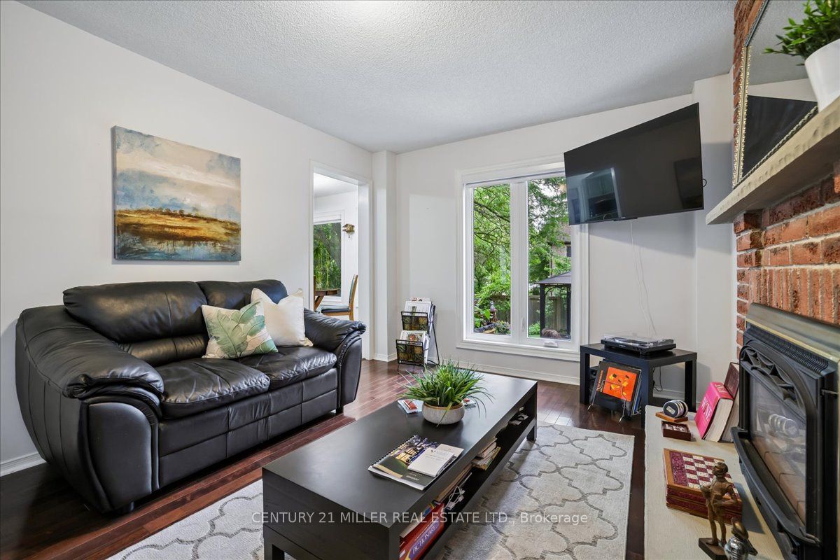2120 Sixth Line Property Photo 9