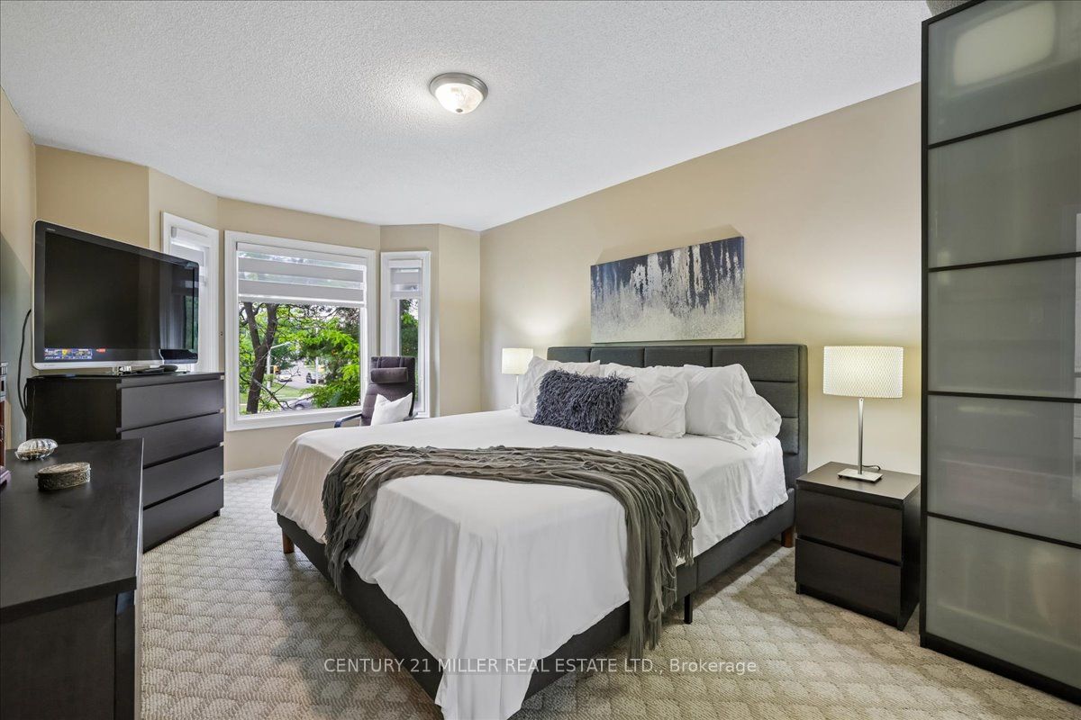 2120 Sixth Line Property Photo 17