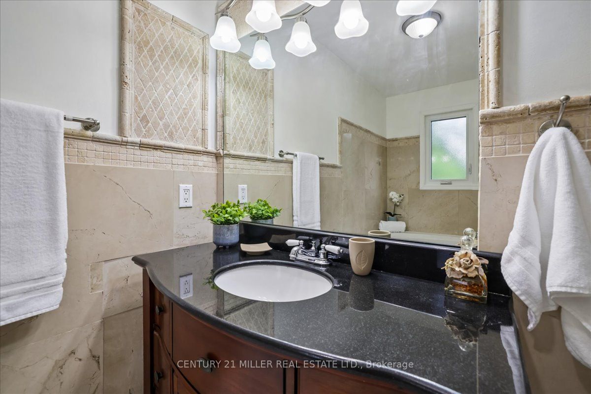 2120 Sixth Line Property Photo 19