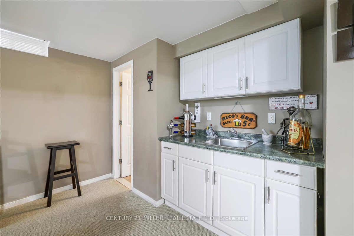 2120 Sixth Line Property Photo 28