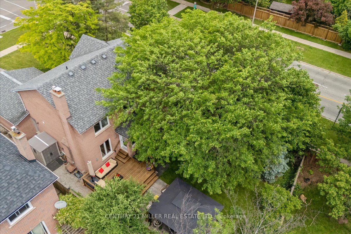 2120 Sixth Line Property Photo 36