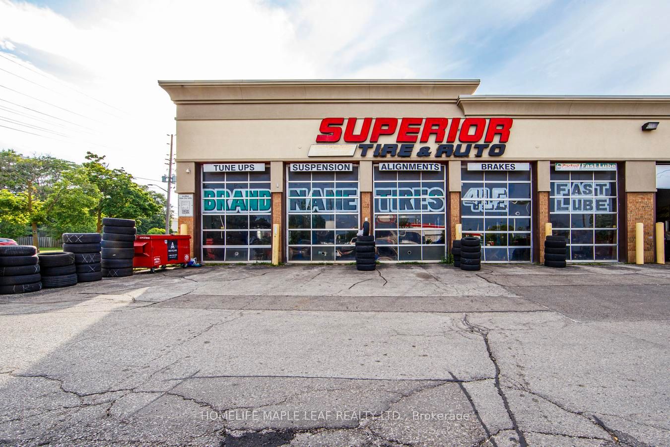 777 Dundas Street W Property Photo 4