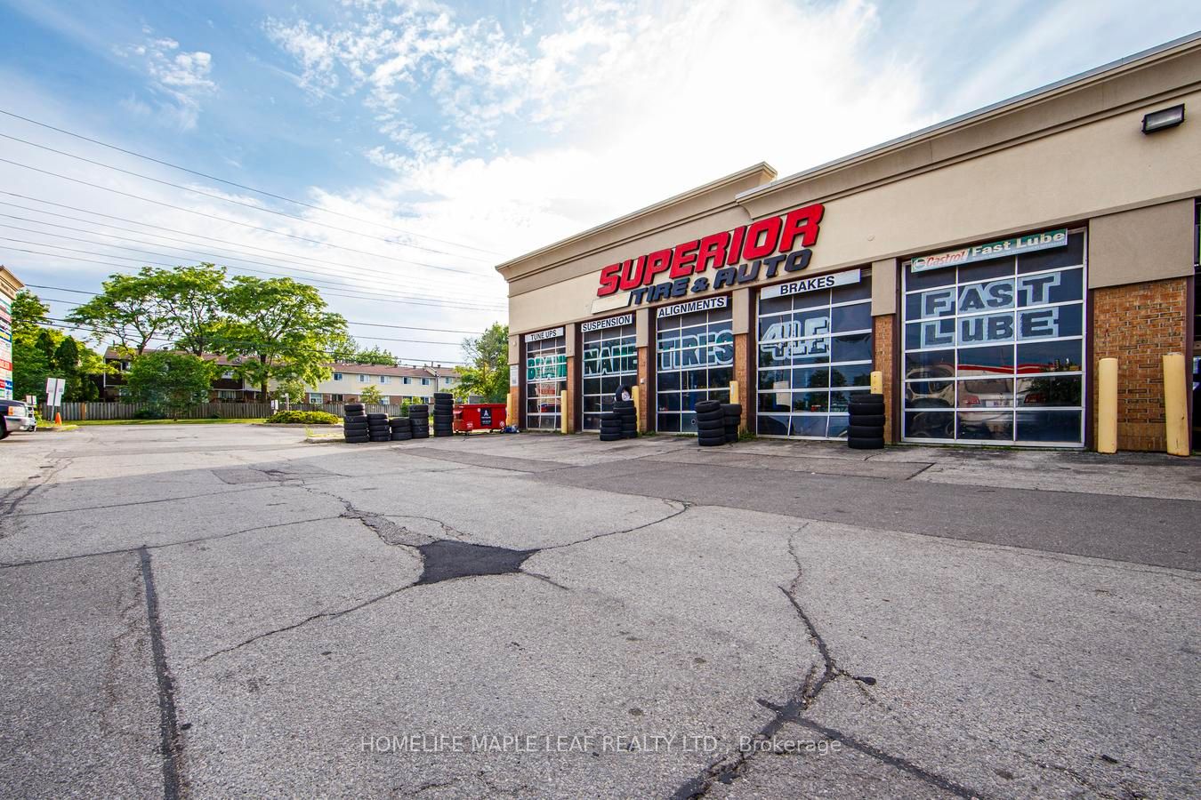 777 Dundas Street W Property Photo 5