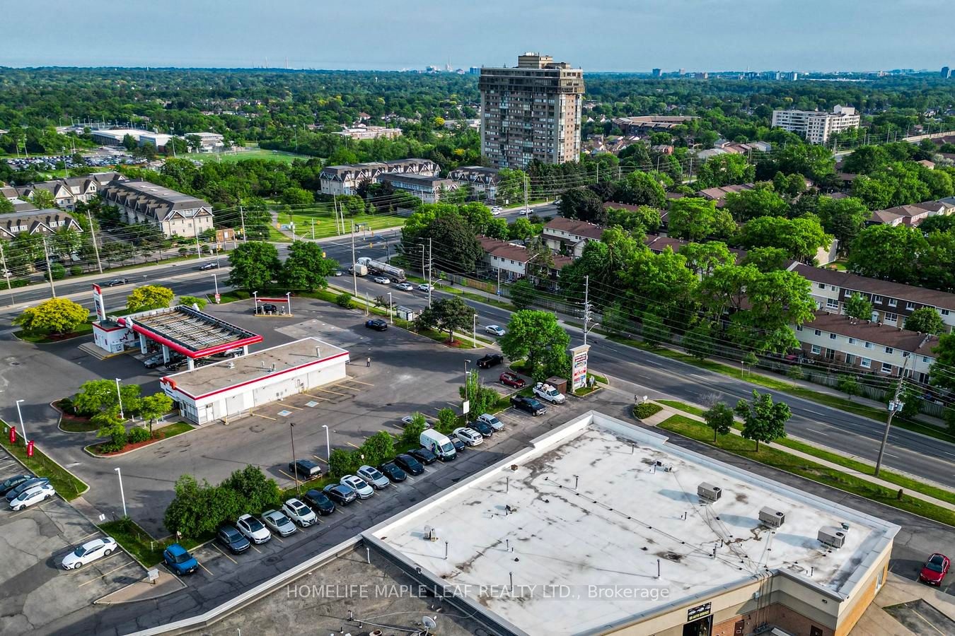 777 Dundas Street W Property Photo 29