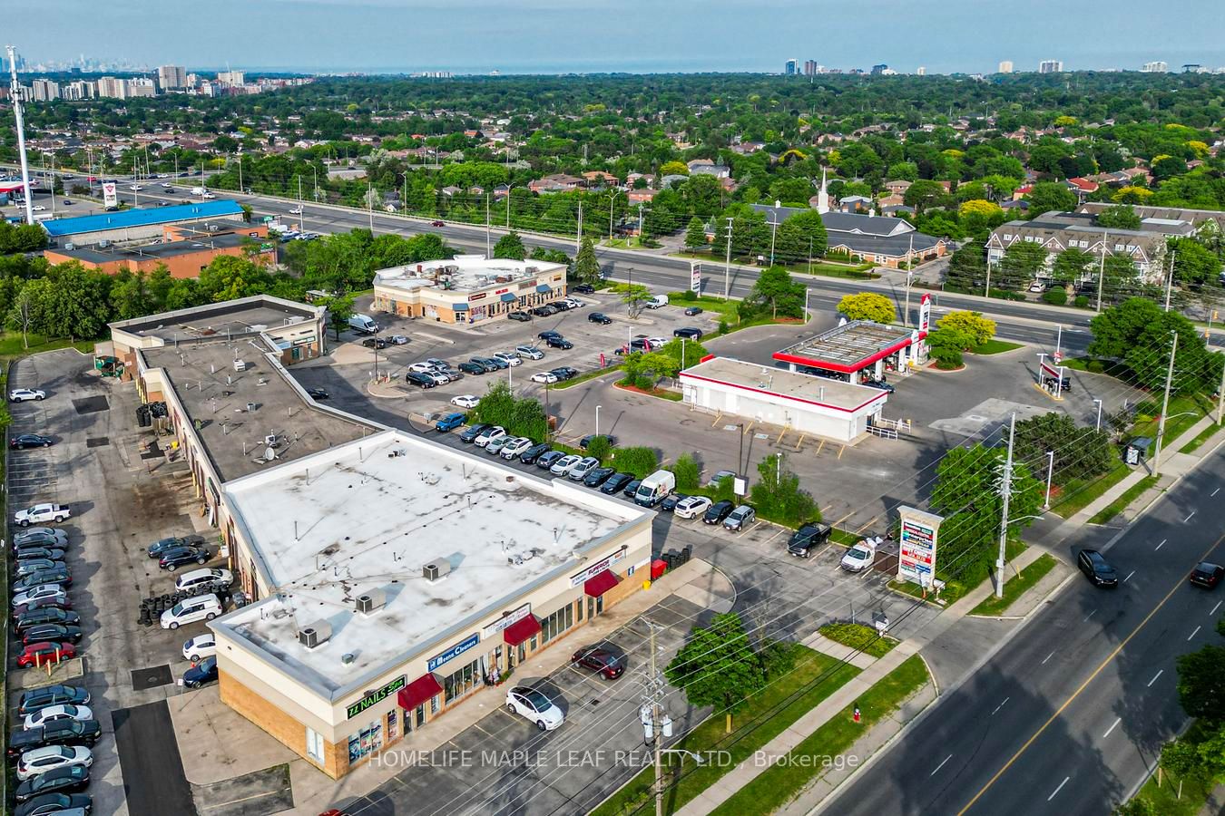 777 Dundas Street W Property Photo 30