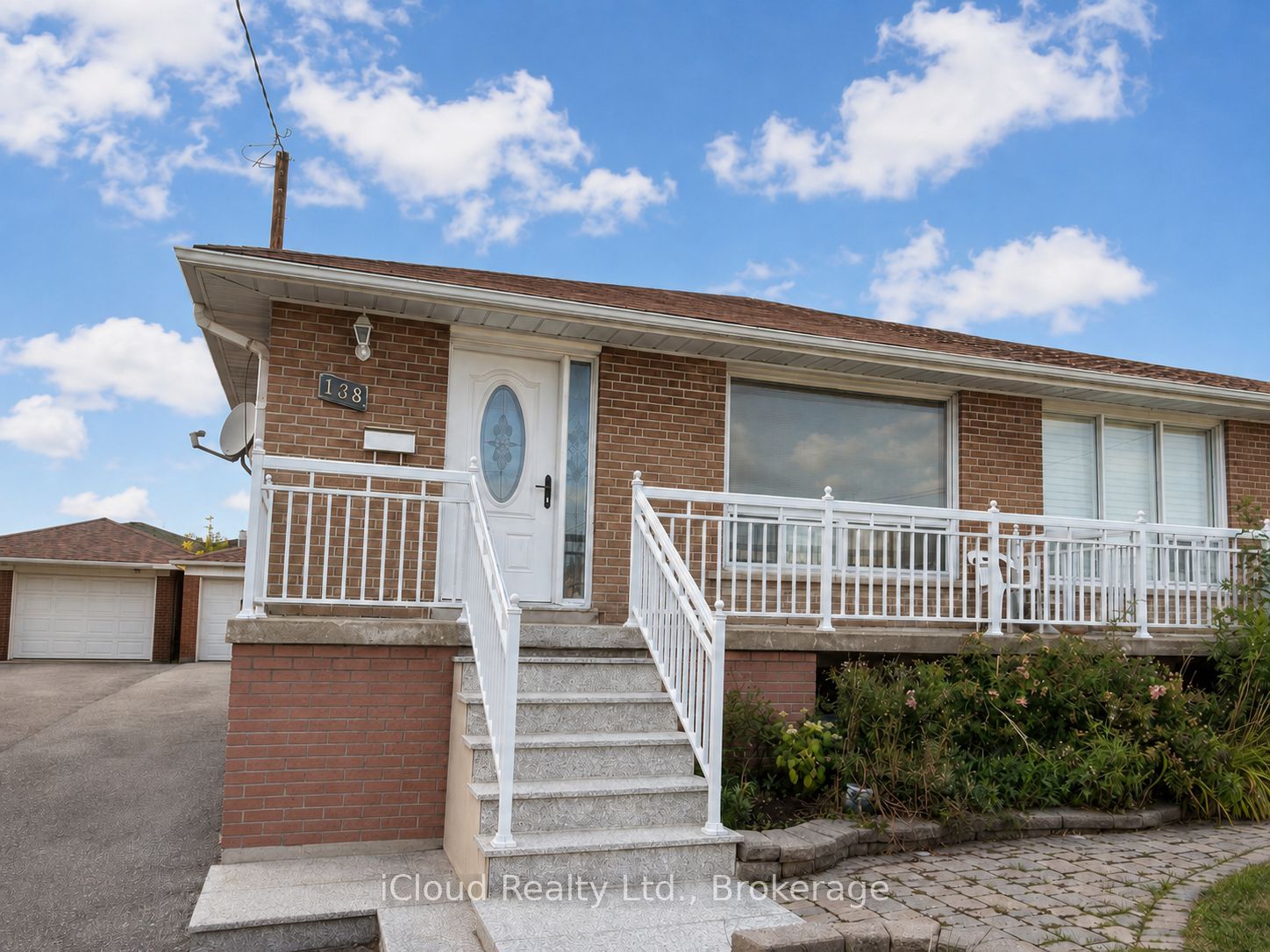 138 Lomar Drive Property Photo 1