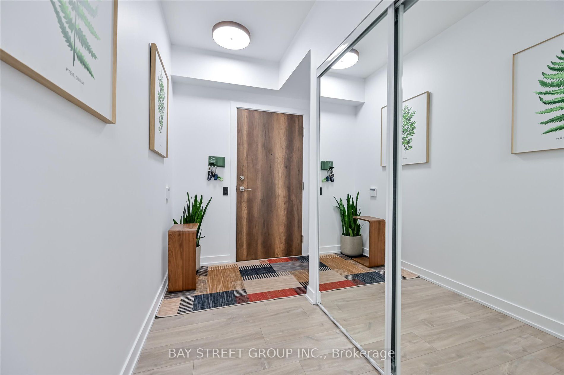 251 Manitoba Street 1604 Property Photo 6