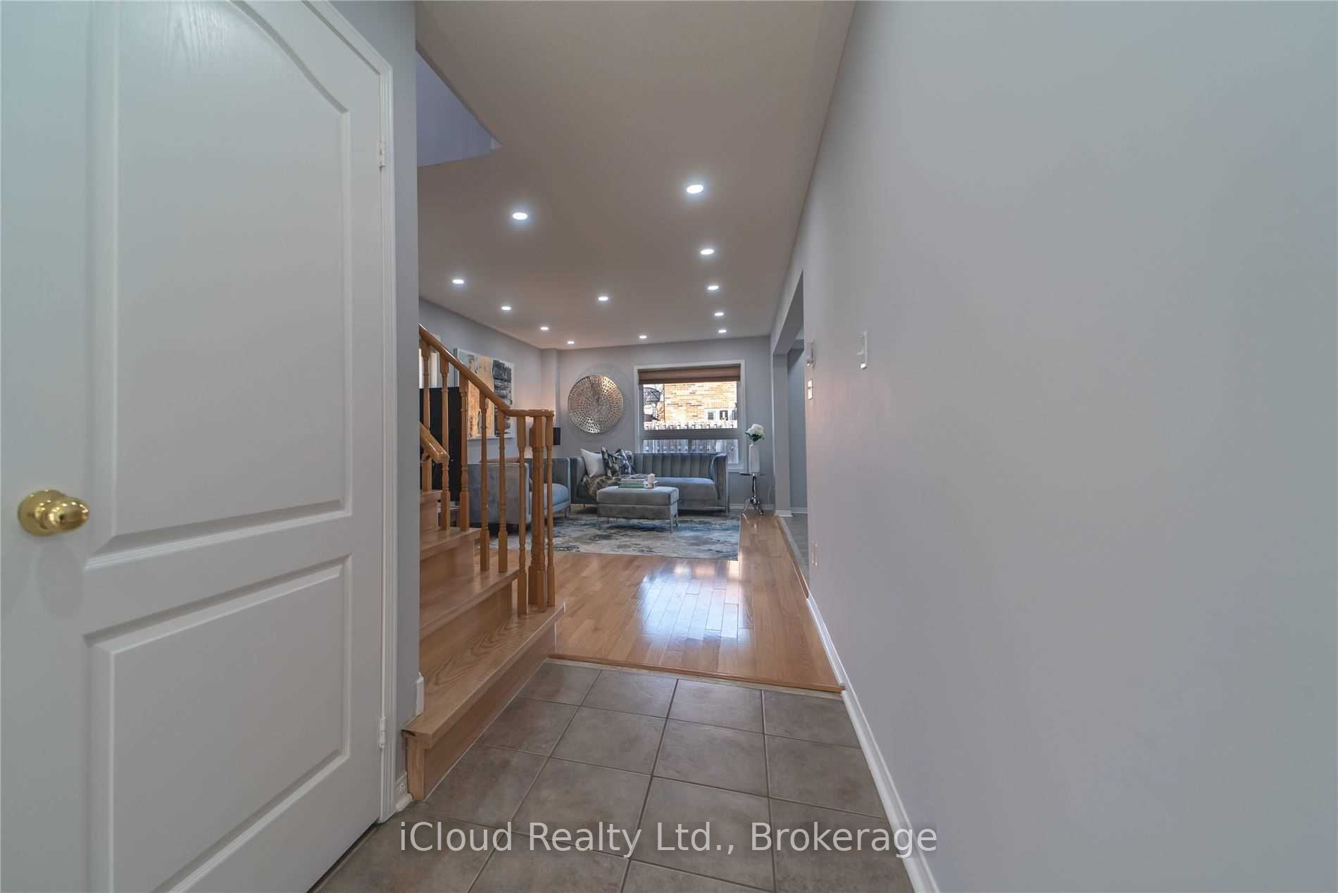 27 Hollingsworth Circle Property Photo 3