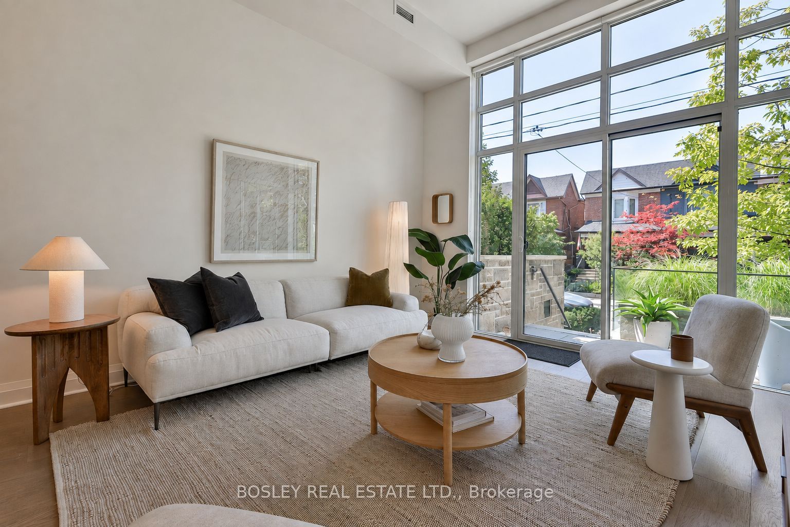 245 Perth Avenue 102 Property Photo 1