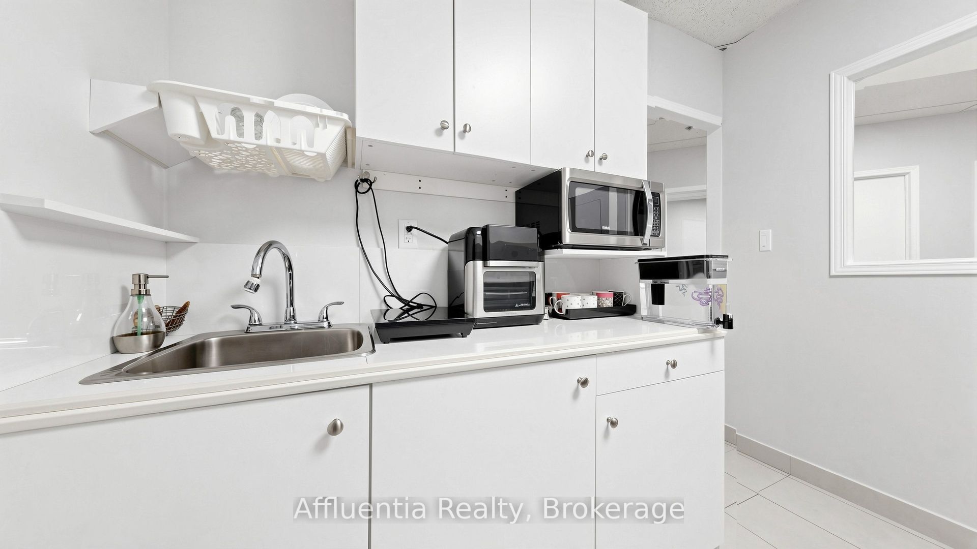 7895 Tranmere Drive 17 Property Photo 38