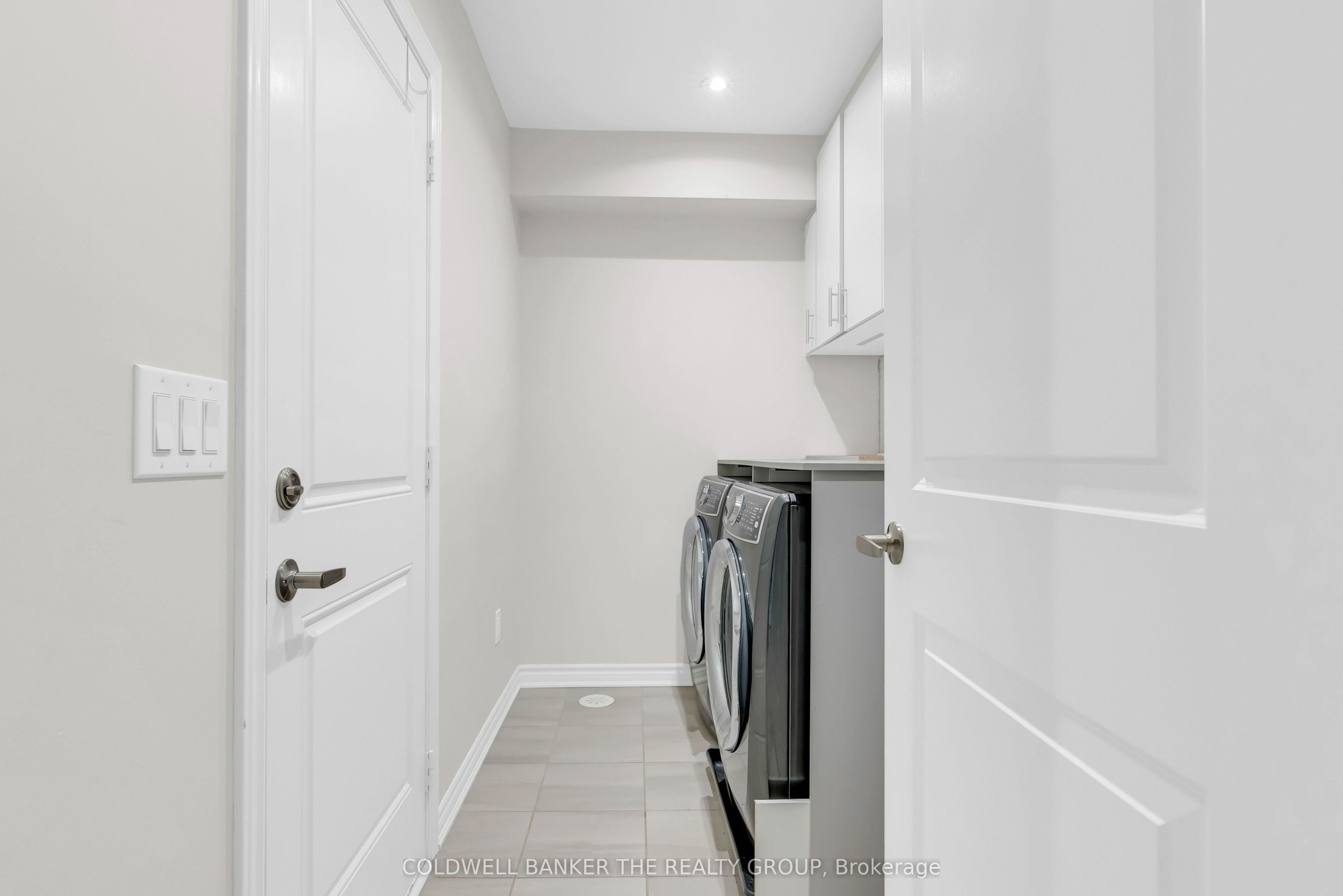 50 Edinburgh Drive 8 Property Photo 11