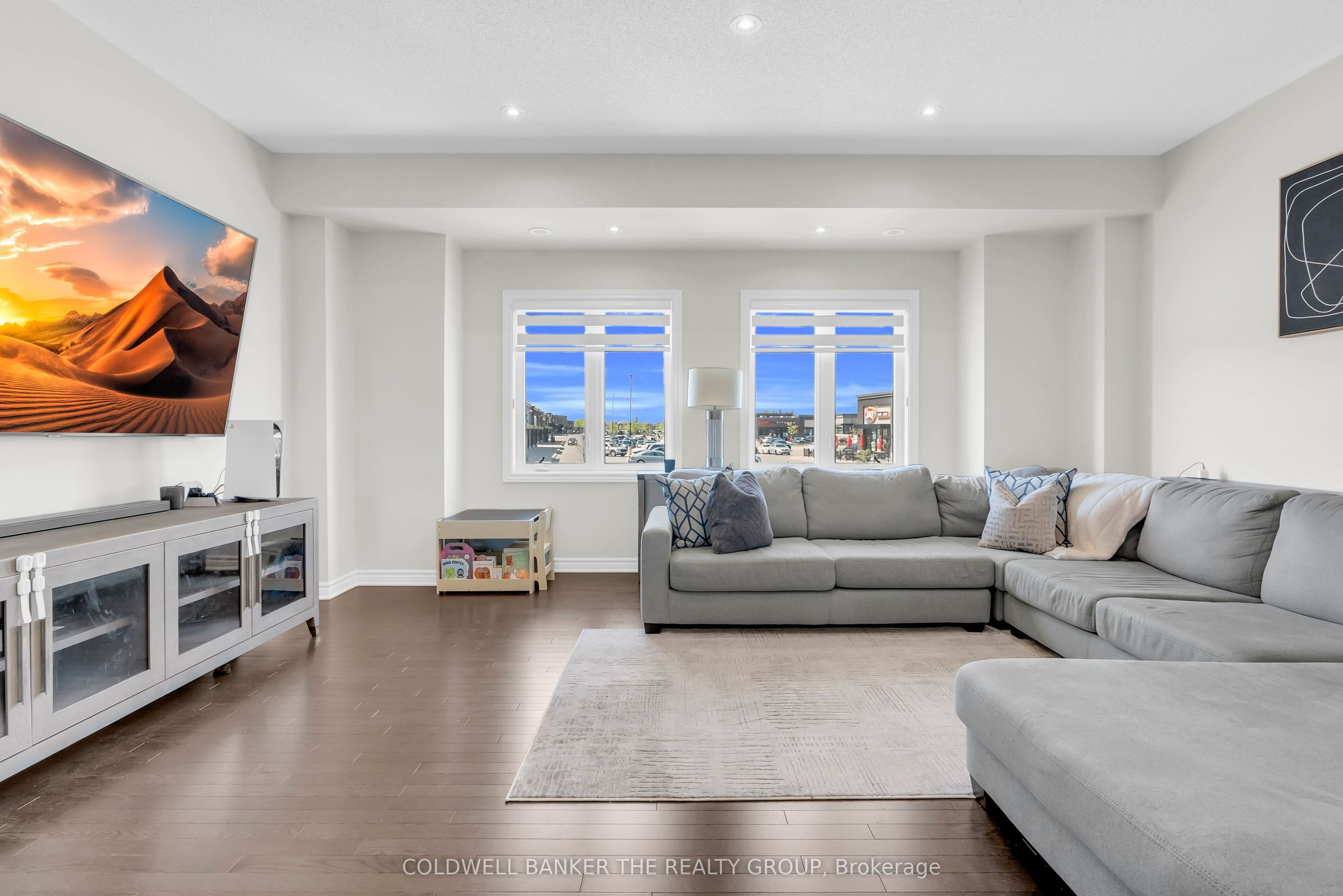 50 Edinburgh Drive 8 Property Photo 16