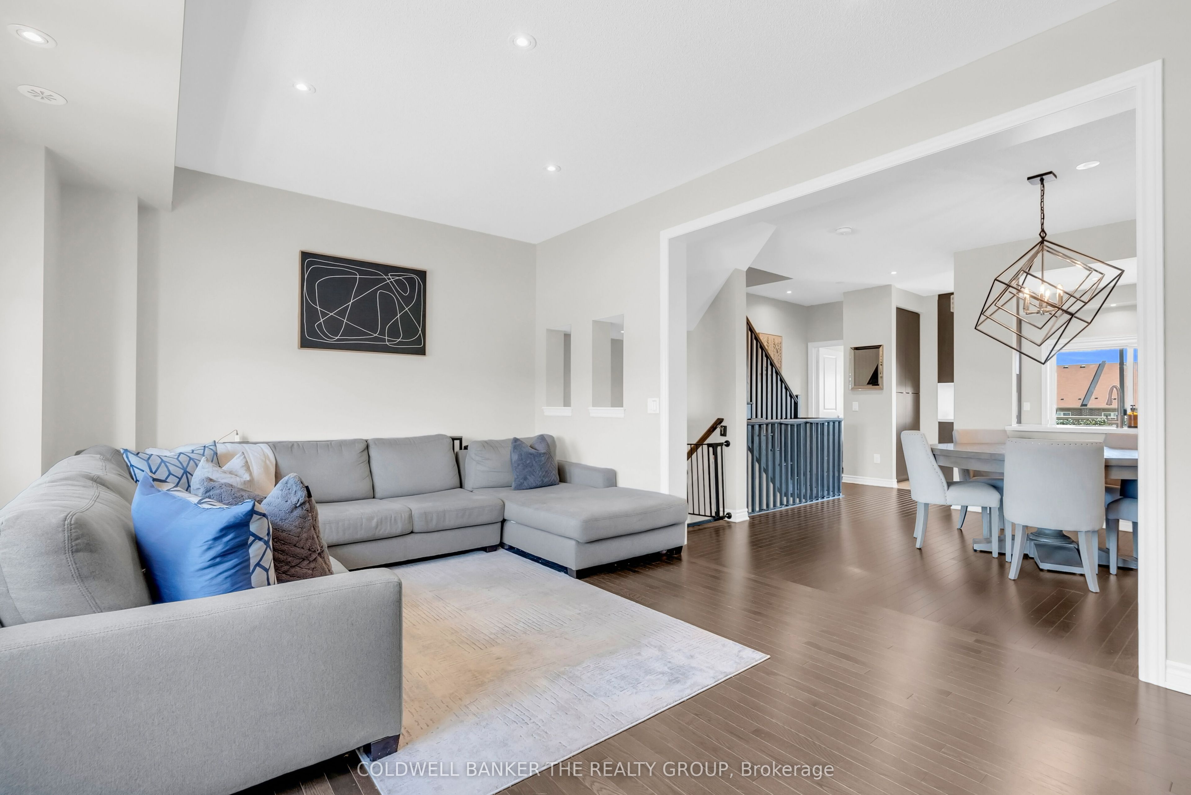50 Edinburgh Drive 8 Property Photo 17