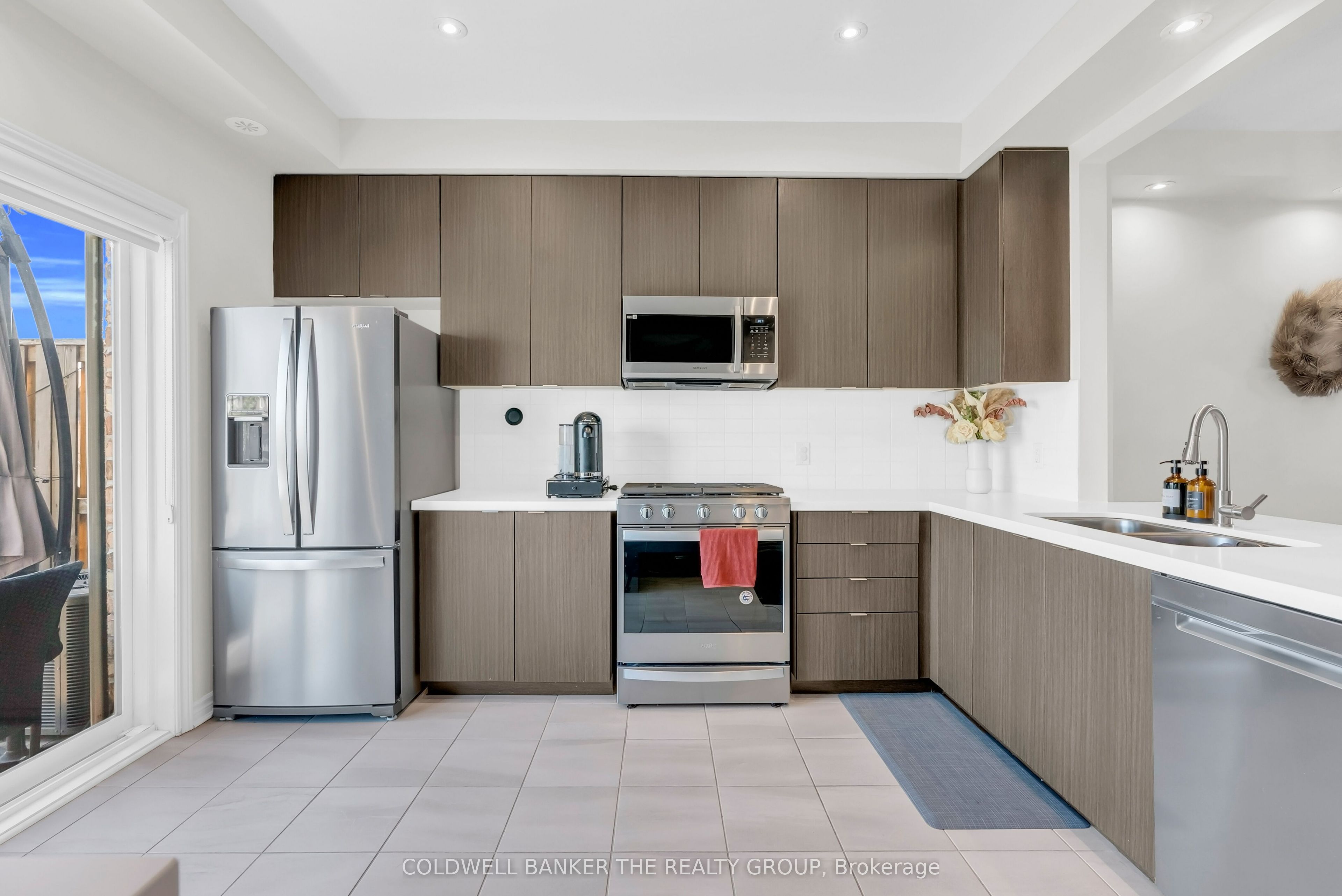 50 Edinburgh Drive 8 Property Photo 24