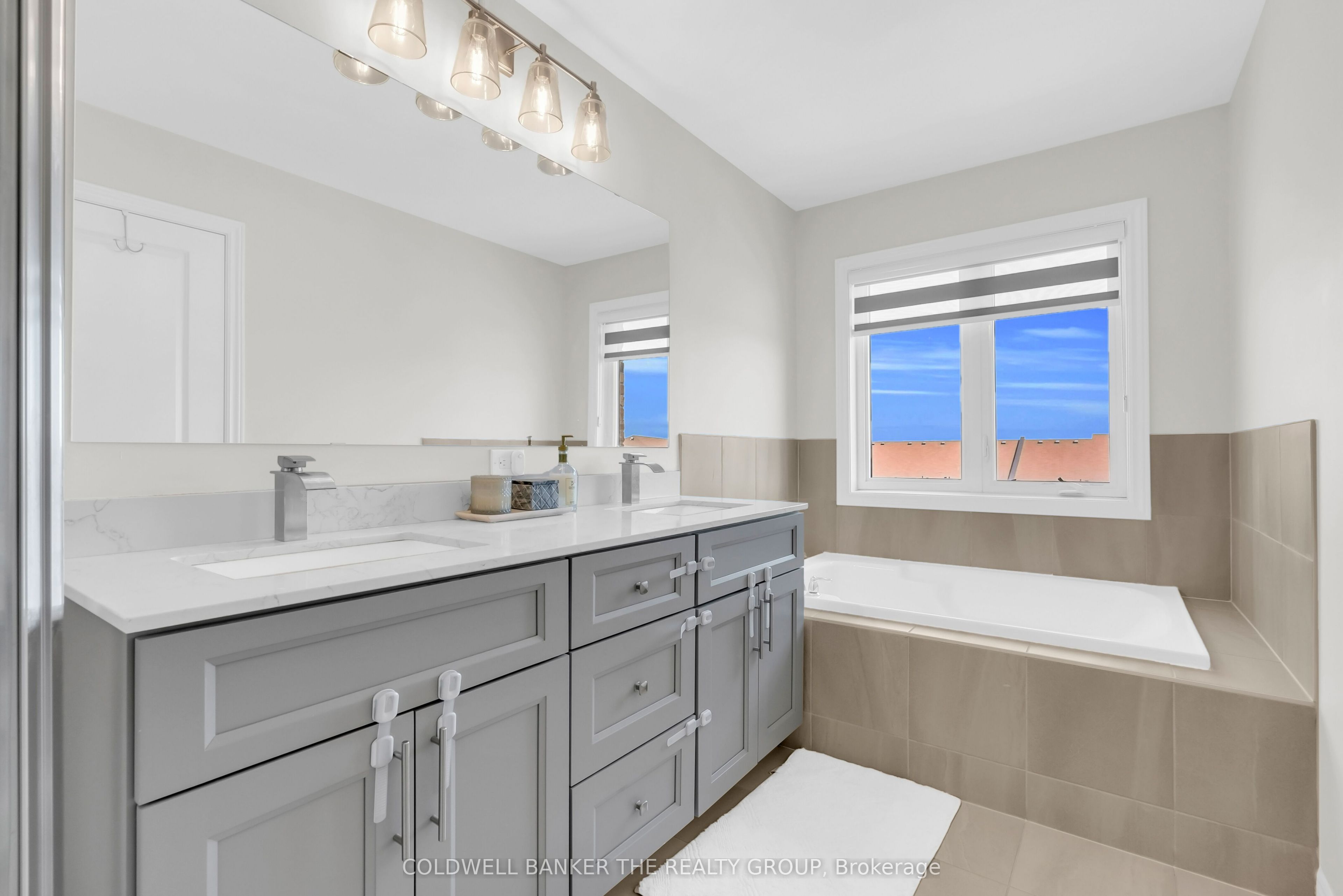 50 Edinburgh Drive 8 Property Photo 38