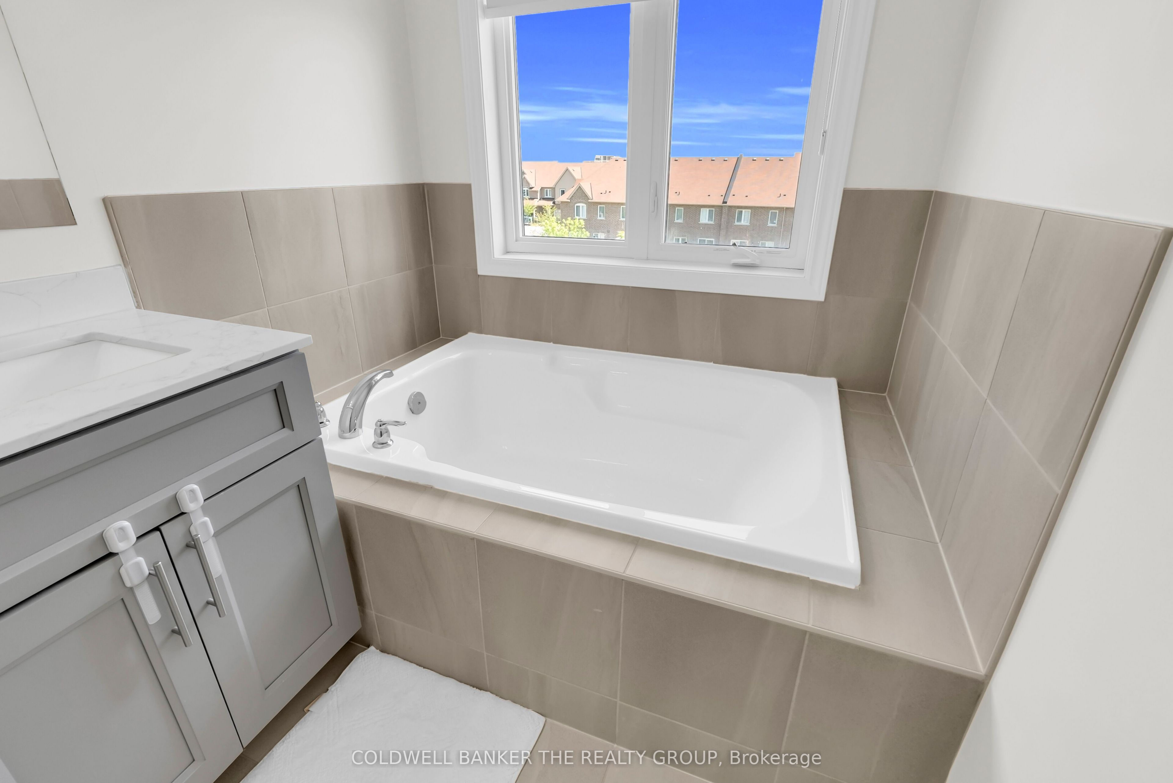 50 Edinburgh Drive 8 Property Photo 39
