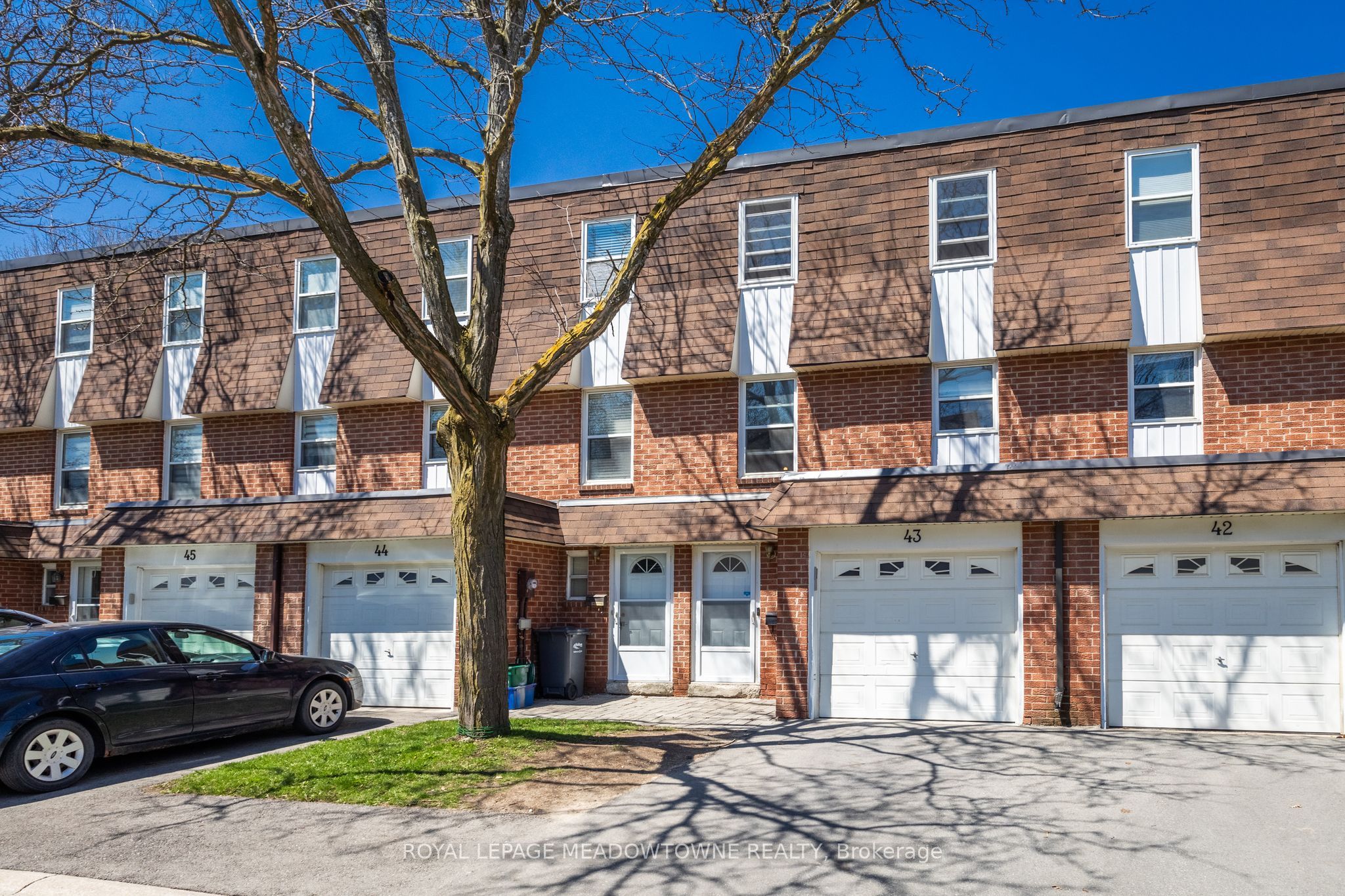 235 Bronte Street 43 Property Photo 1