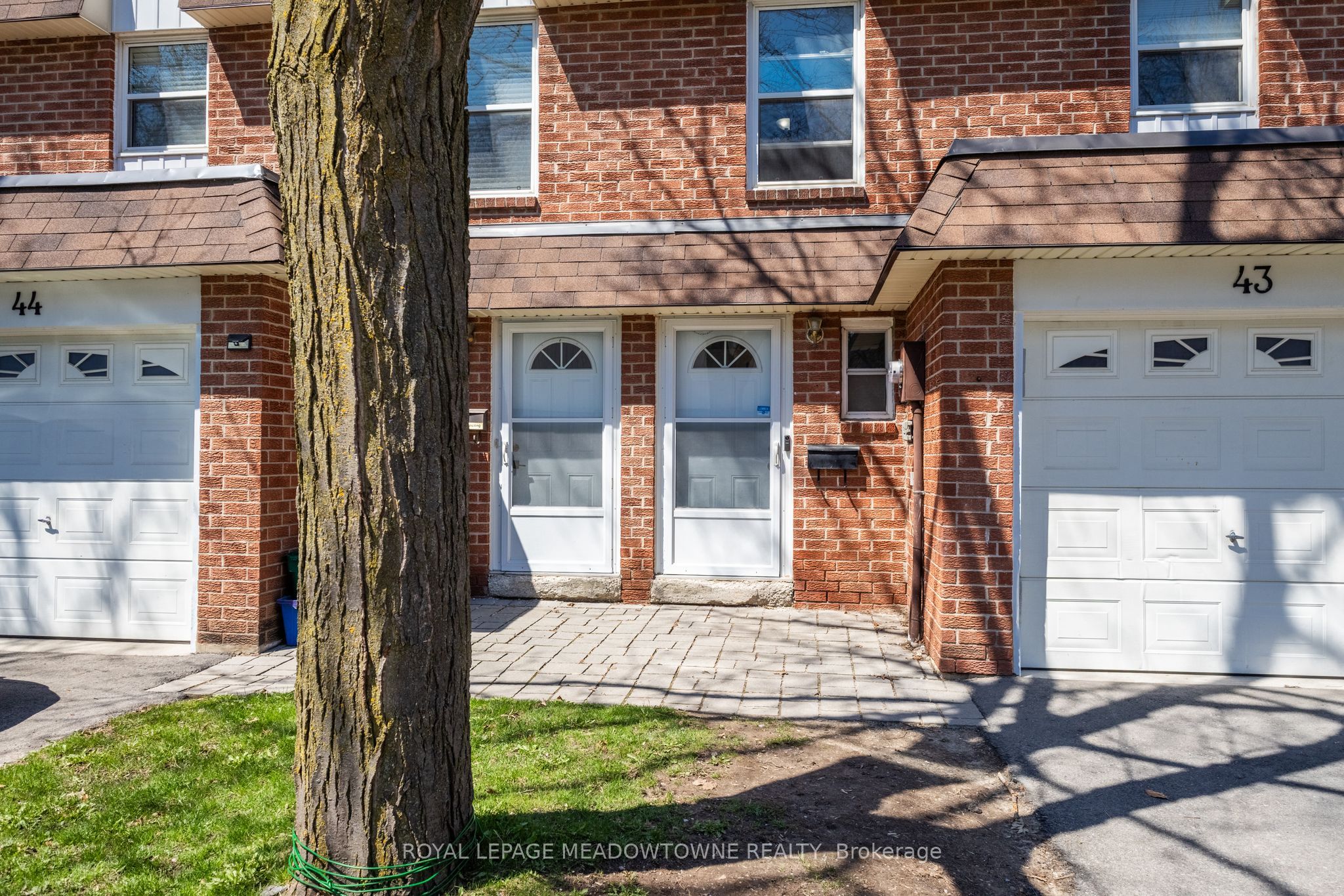 235 Bronte Street 43 Property Photo 4