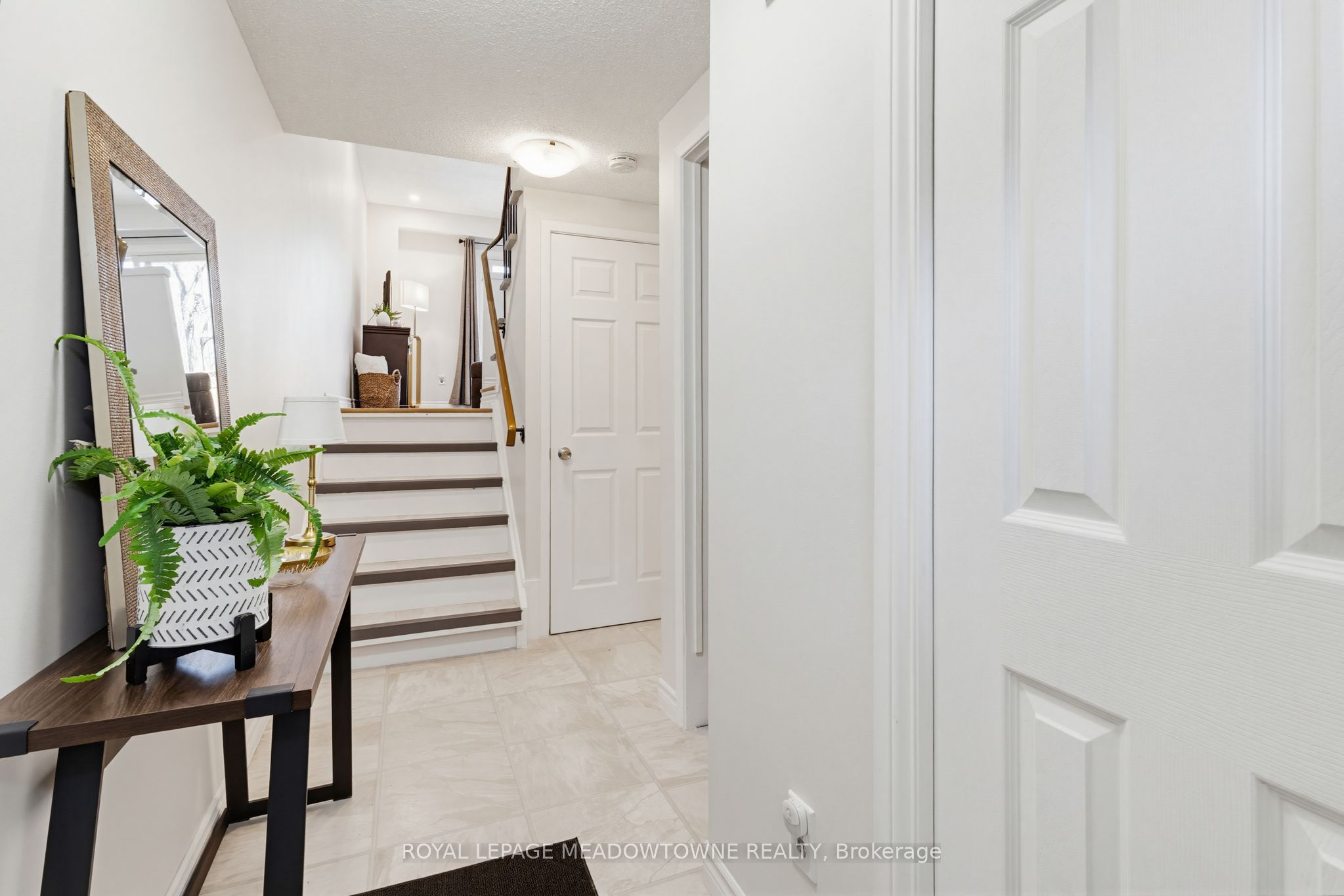 235 Bronte Street 43 Property Photo 6