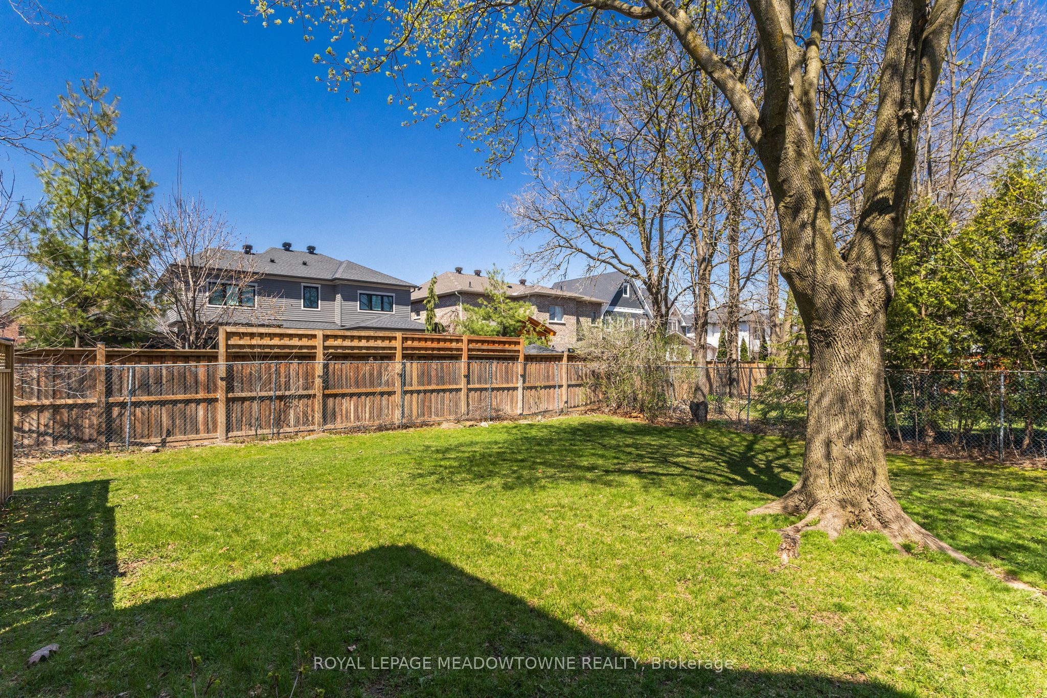 235 Bronte Street 43 Property Photo 33