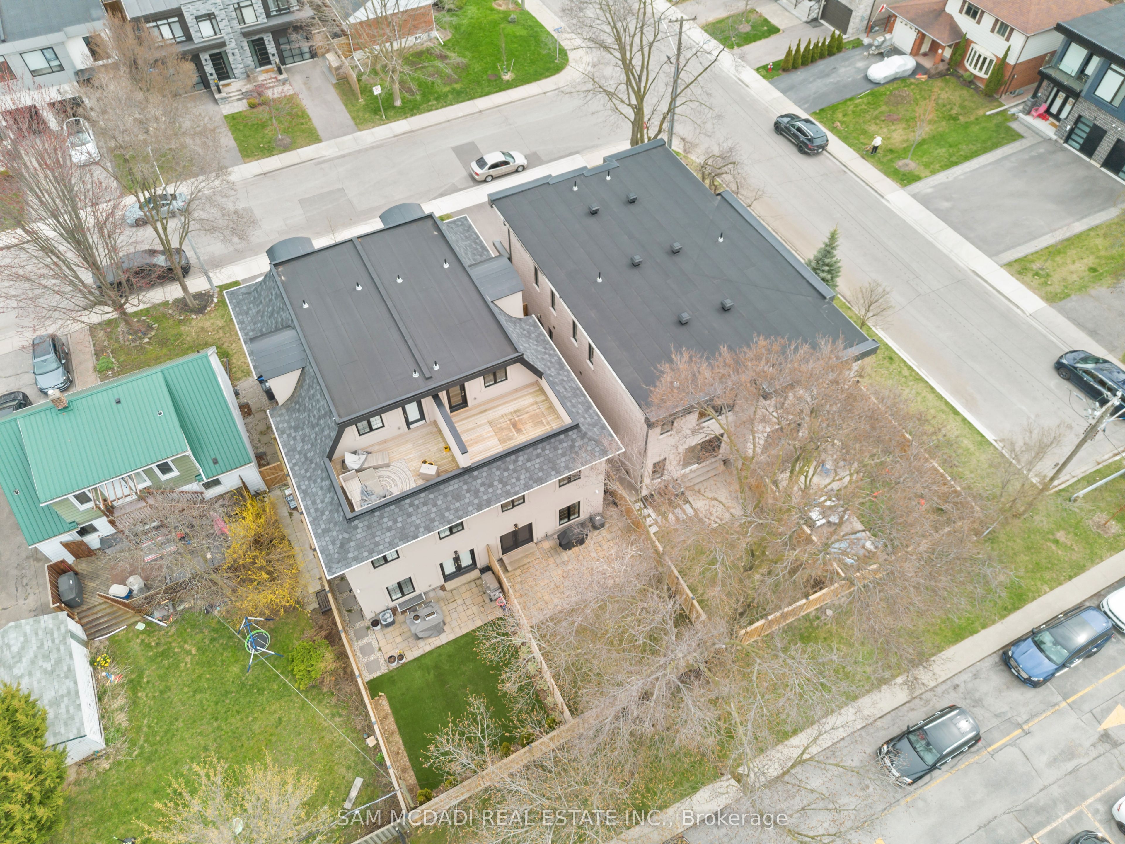 4 Iroquois Avenue Property Photo 41