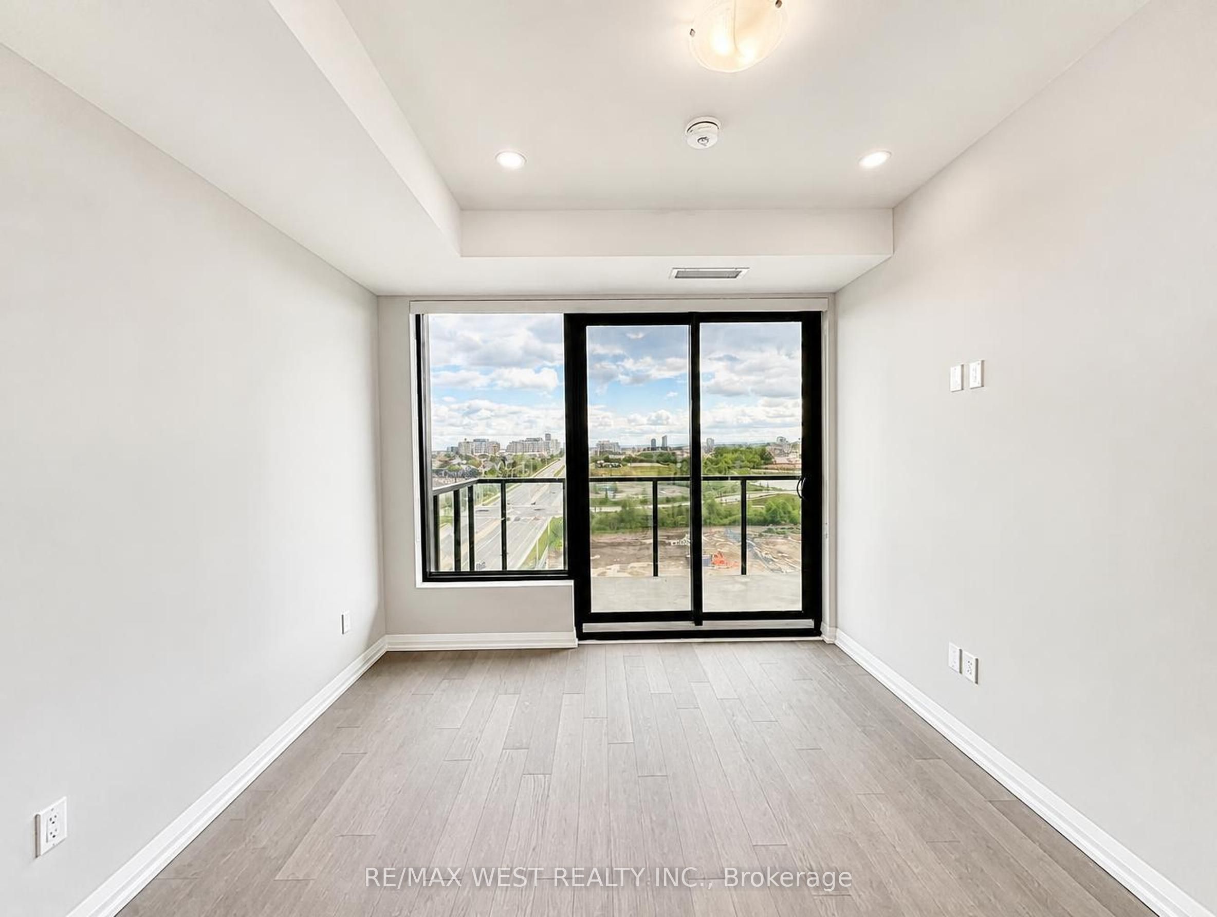 3006 William Cutmore Boulevard 1007 Property Photo 2