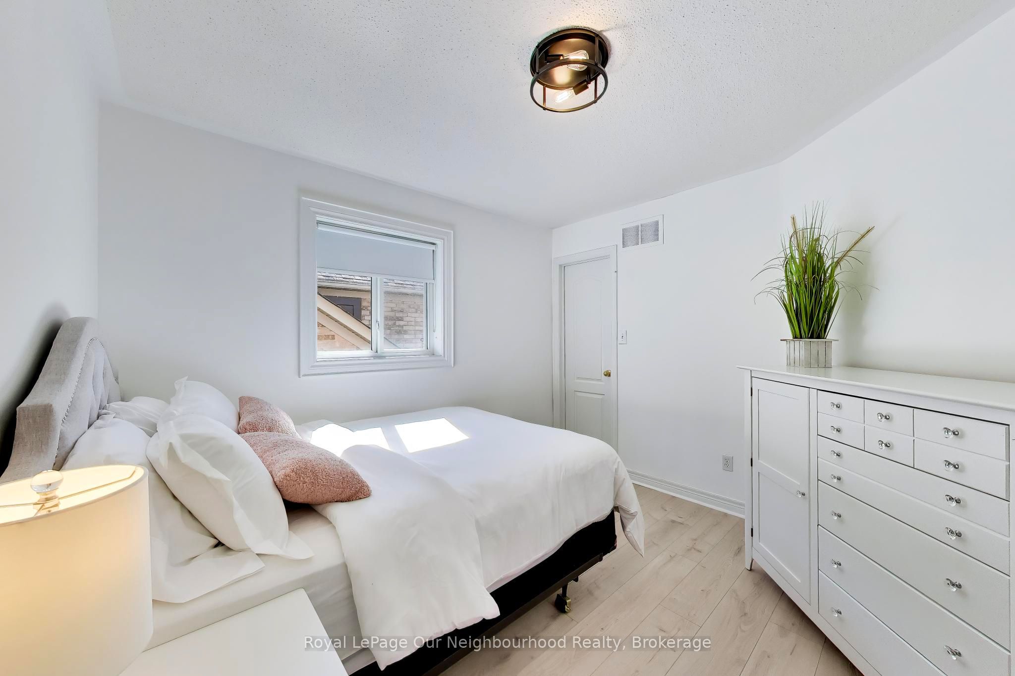 2324 Woodcrest Drive Property Photo 23