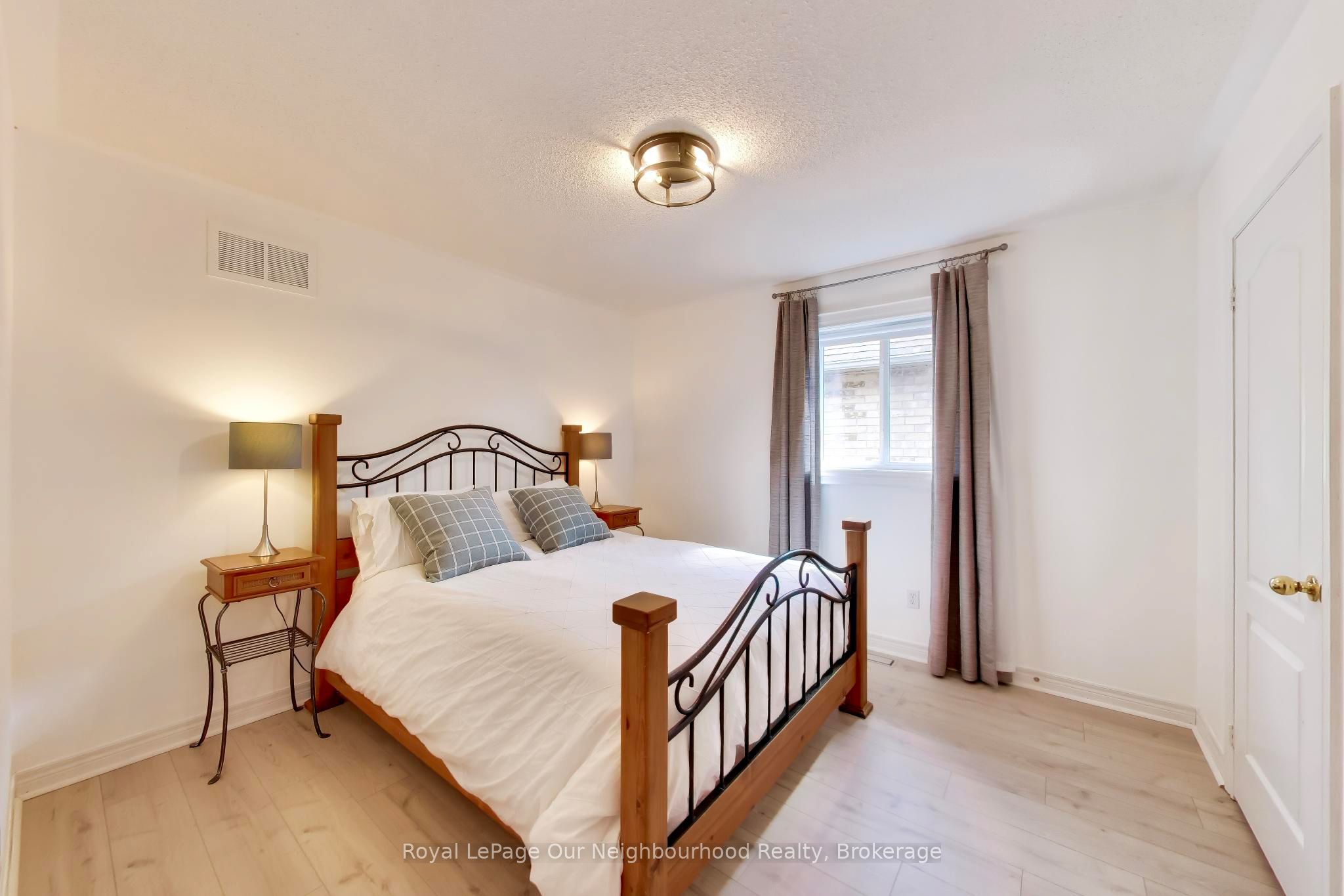 2324 Woodcrest Drive Property Photo 25