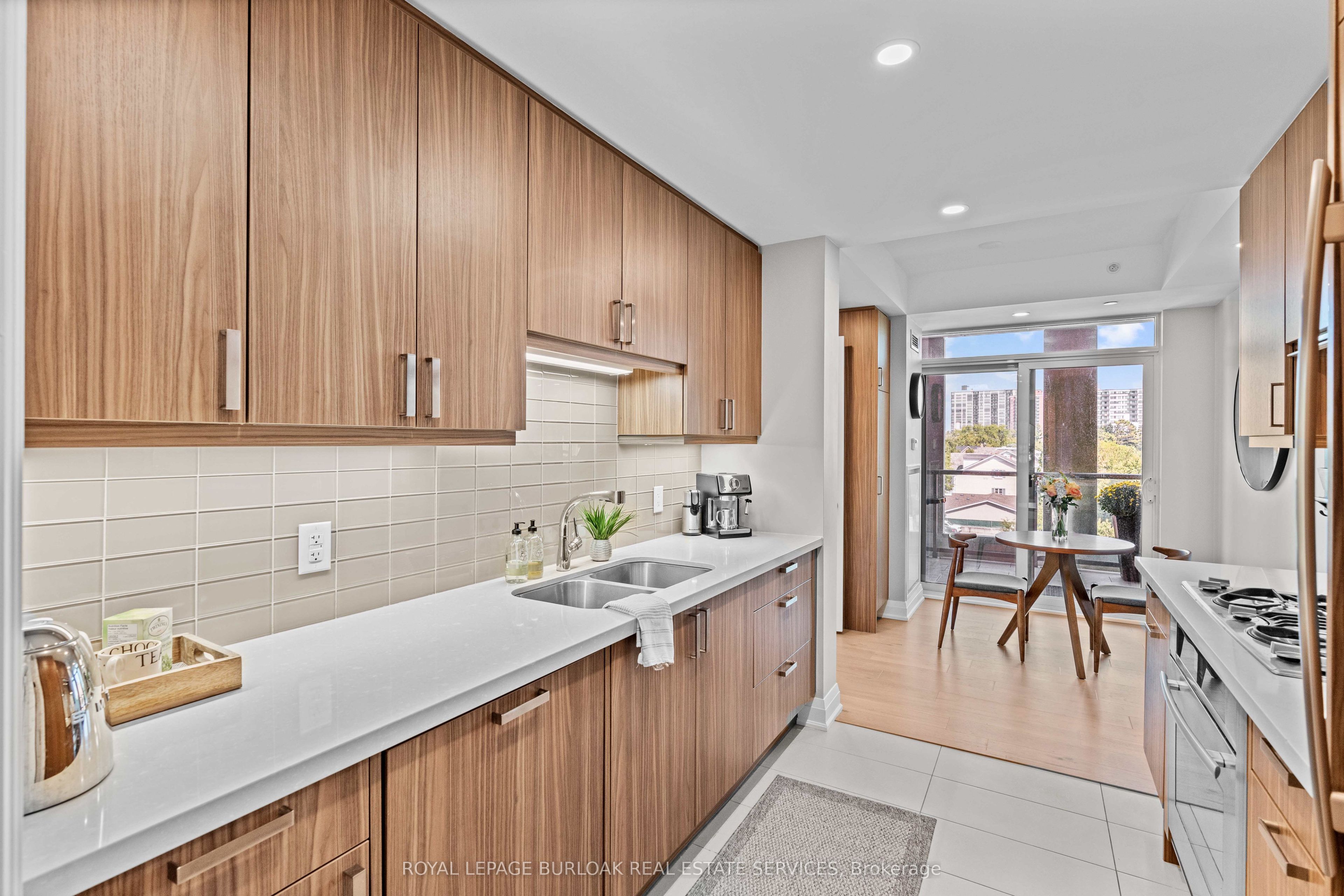 11 Bronte Road 409 Property Photo 6