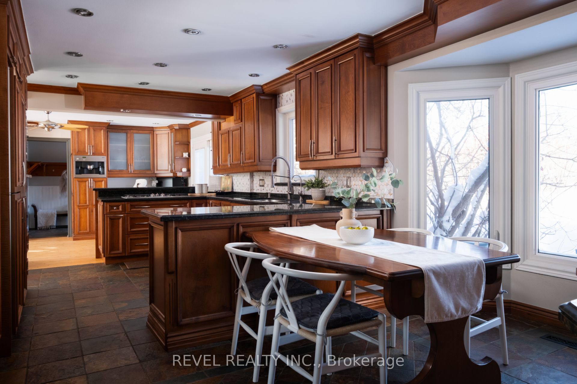 14227 Trafalgar Road Property Photo 14