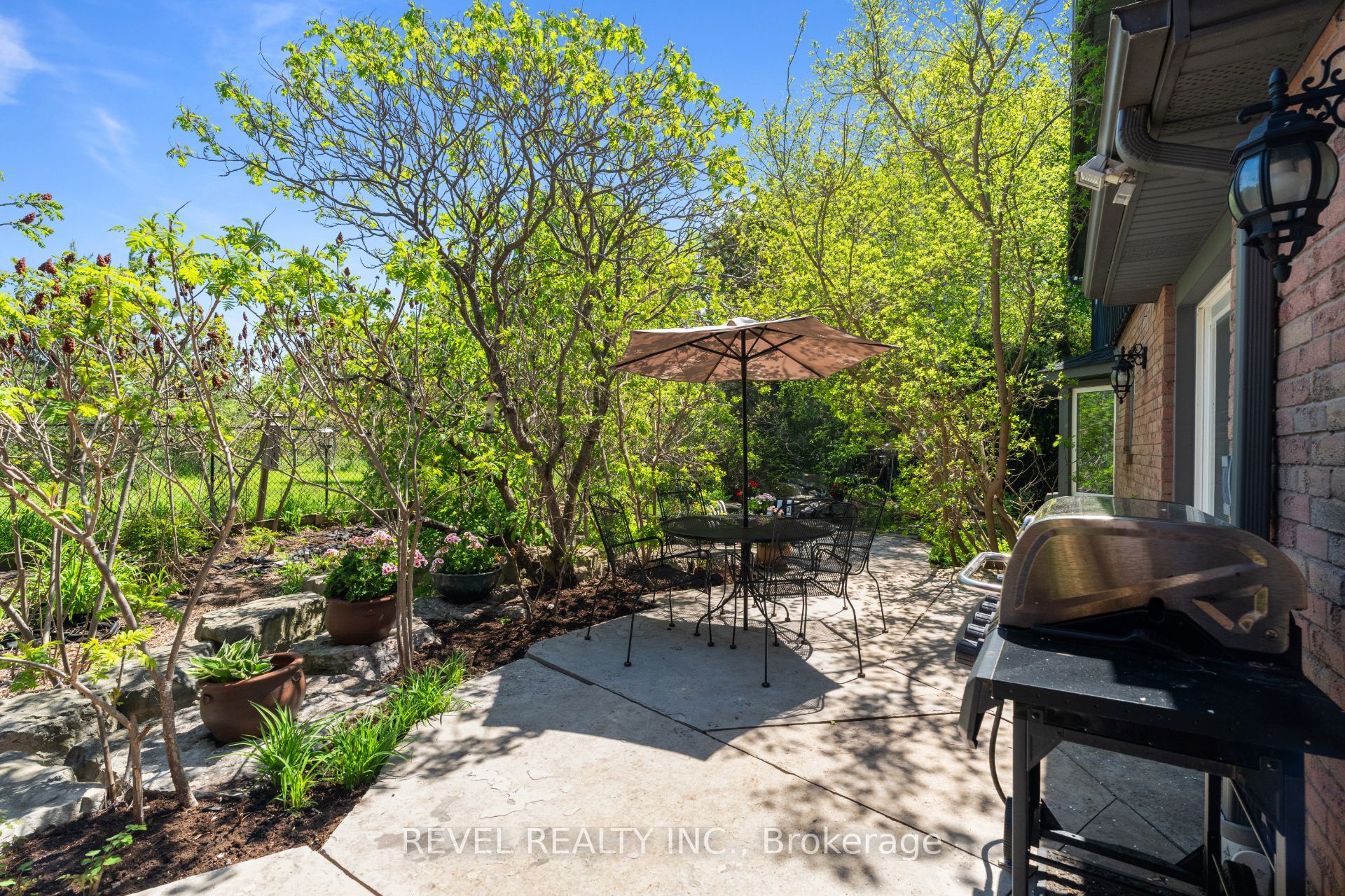 14227 Trafalgar Road Property Photo 30