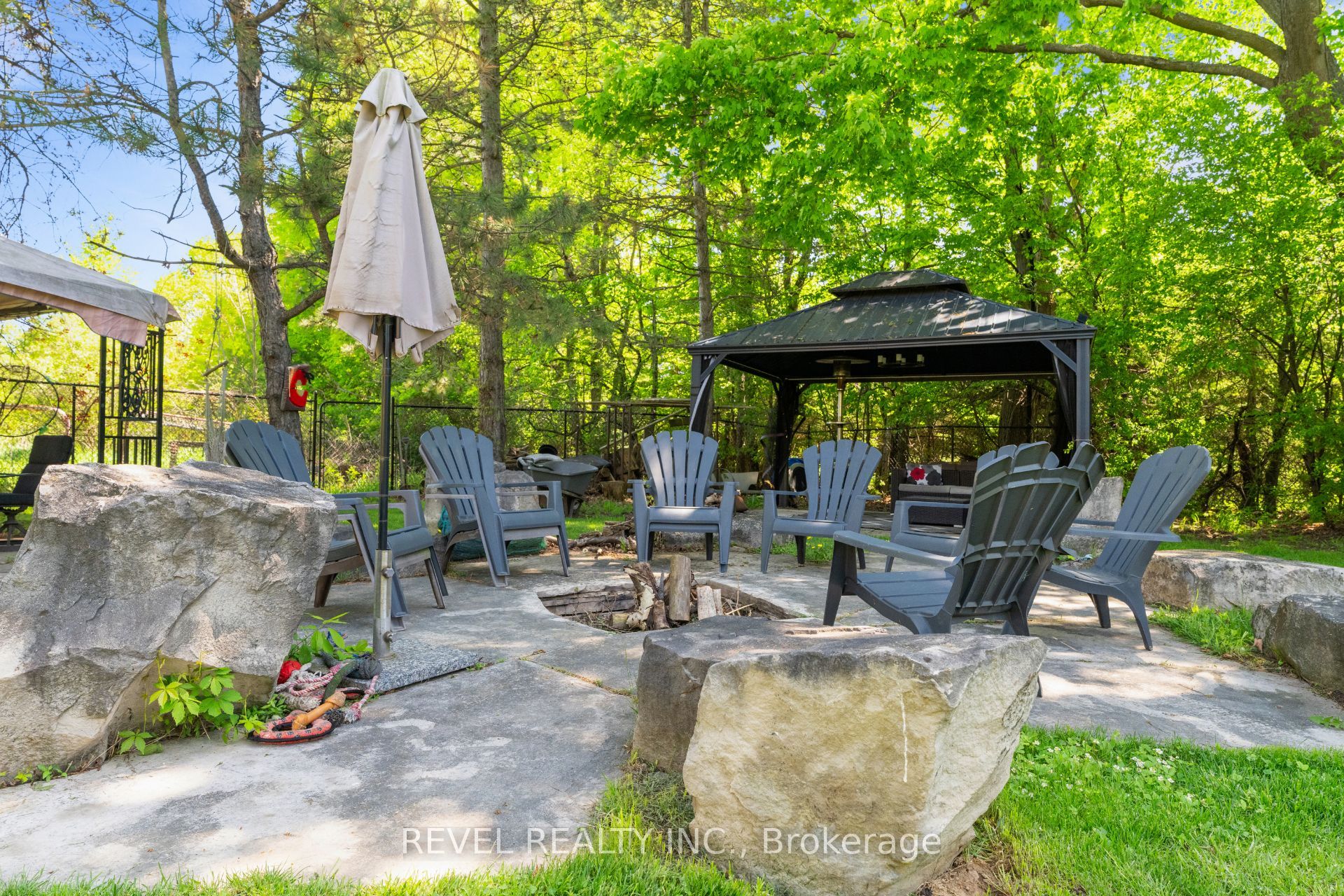 14227 Trafalgar Road Property Photo 31