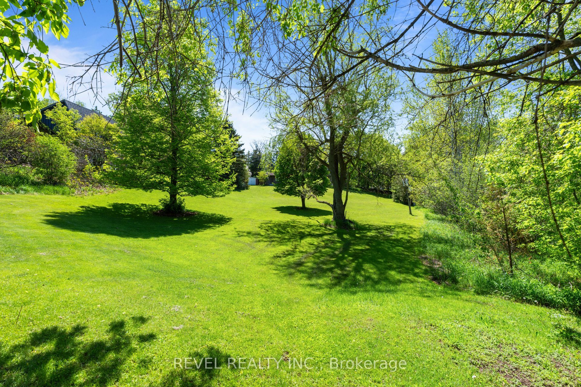 14227 Trafalgar Road Property Photo 33