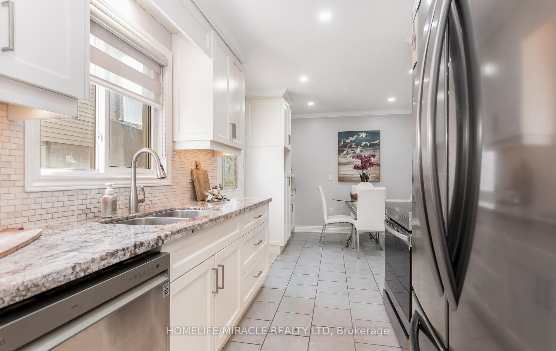 49 Newbridge Crescent Property Photo 11