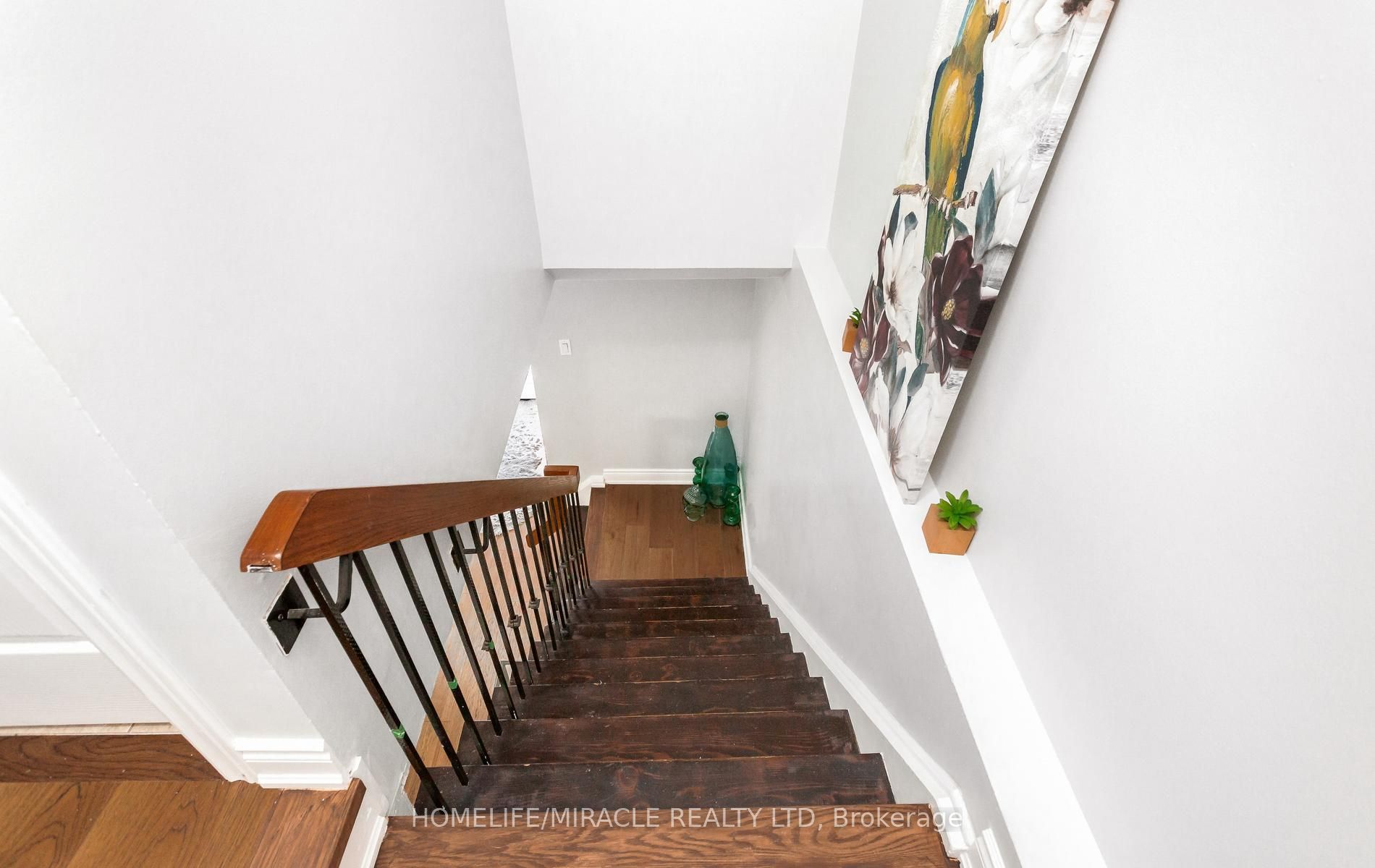 49 Newbridge Crescent Property Photo 20