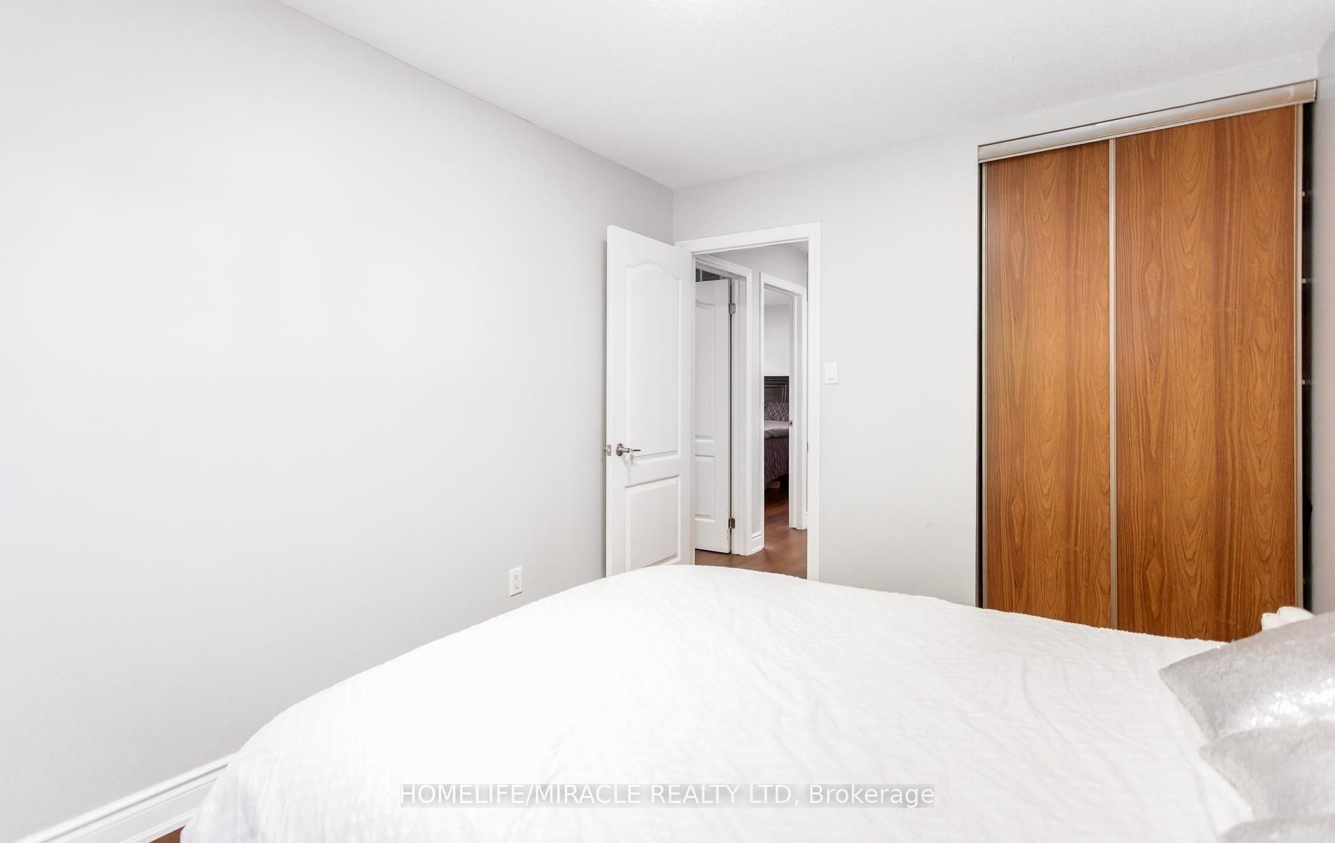 49 Newbridge Crescent Property Photo 28
