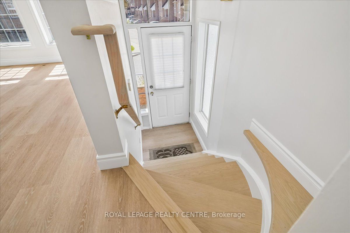 50 Strathaven Drive 110 Property Photo 5