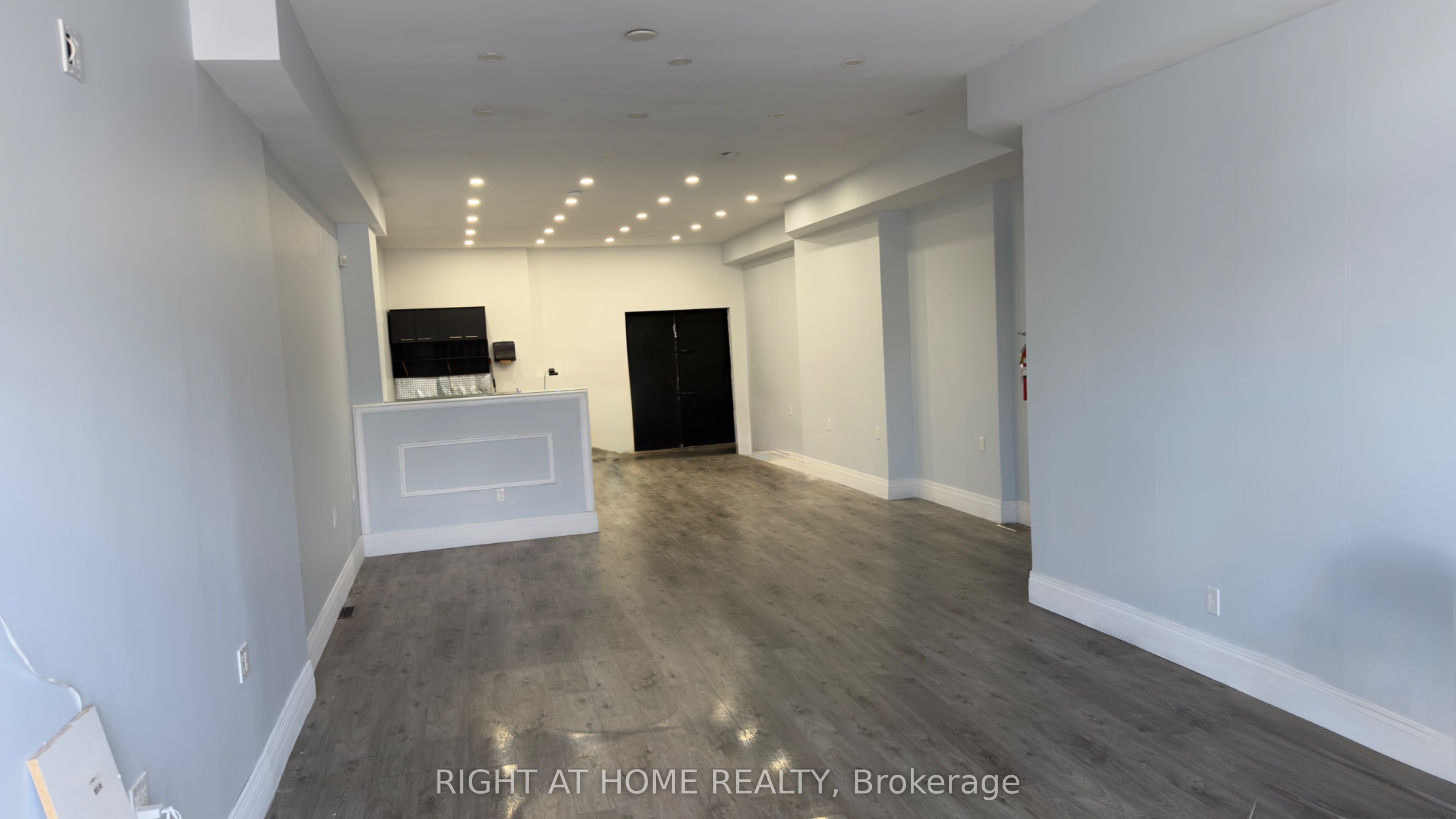 3009 Islington Avenue Property Photo 4