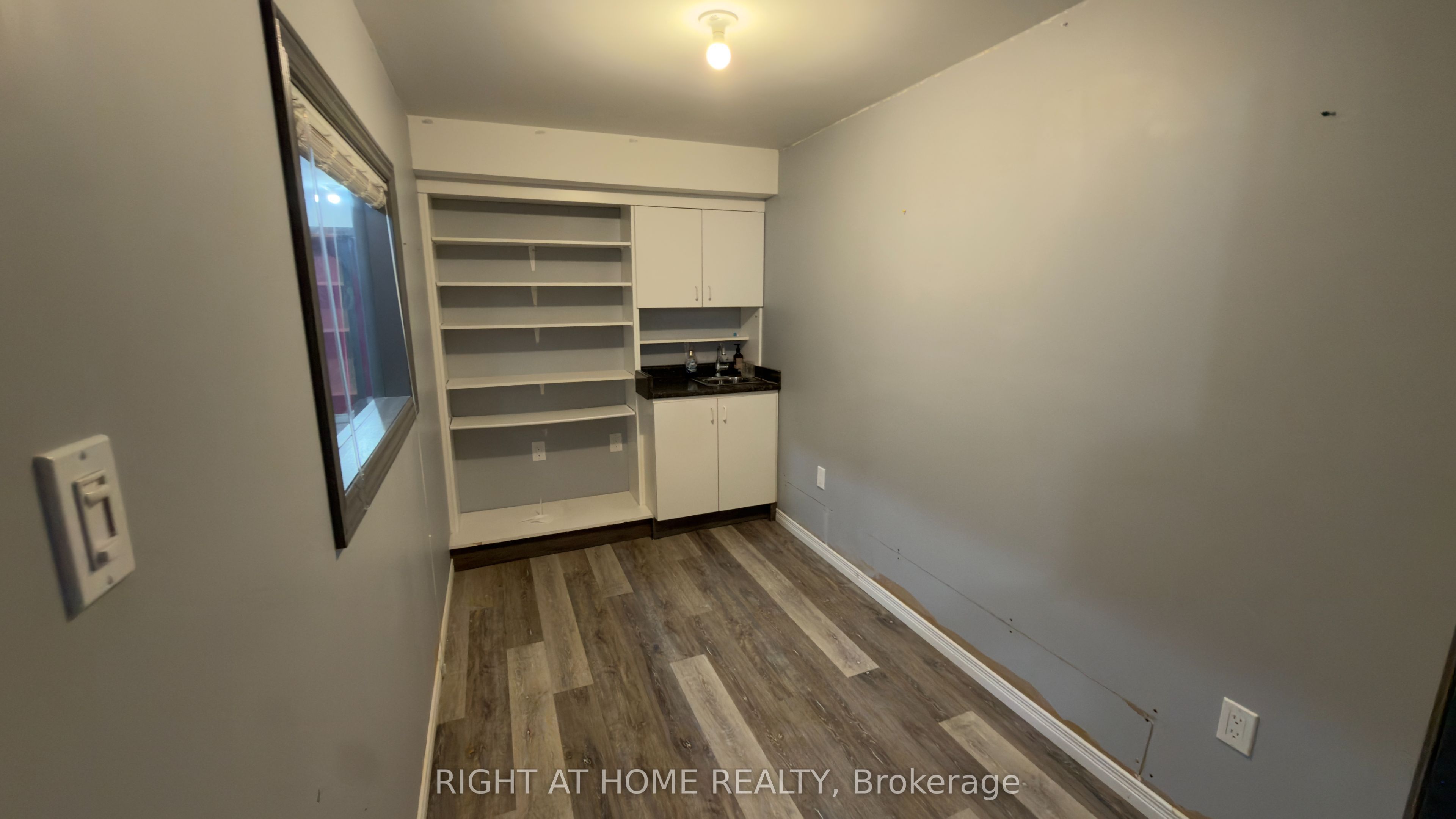 3009 Islington Avenue Property Photo 9