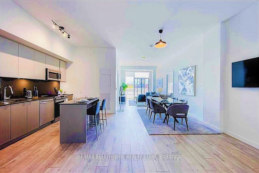 133 Bronte Road B0614 Property Photo 3