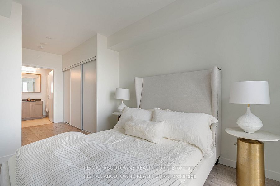 133 Bronte Road B0614 Property Photo 9
