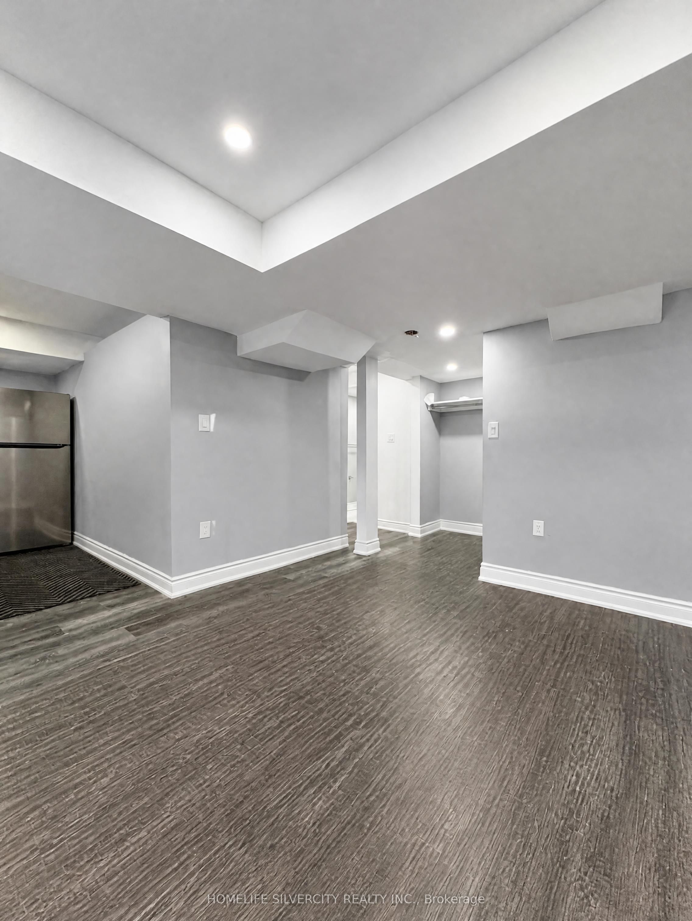 102 Earlsbridge Boulevard Property Photo 6