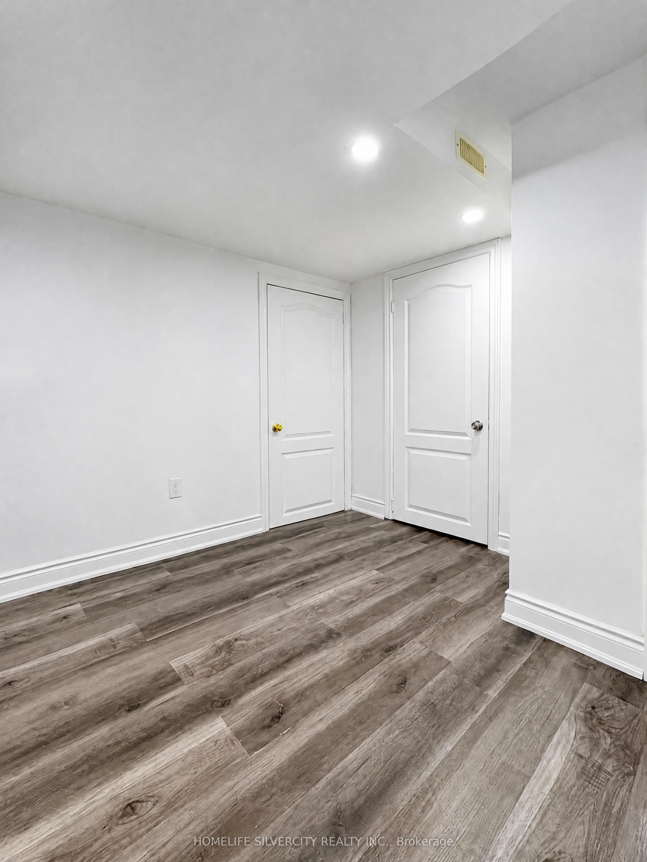 102 Earlsbridge Boulevard Property Photo 11