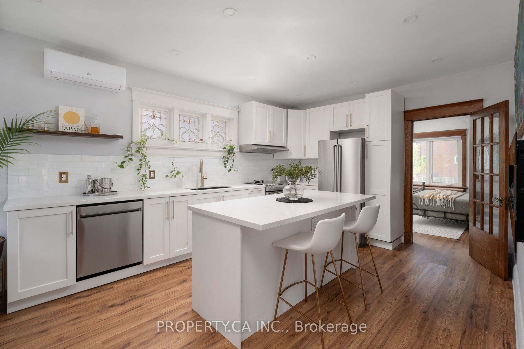 9 Fairview Avenue Property Photo 2