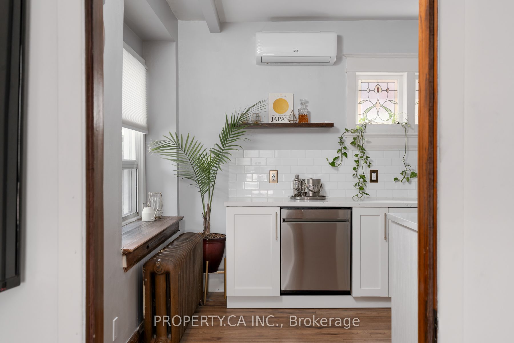 9 Fairview Avenue Property Photo 3